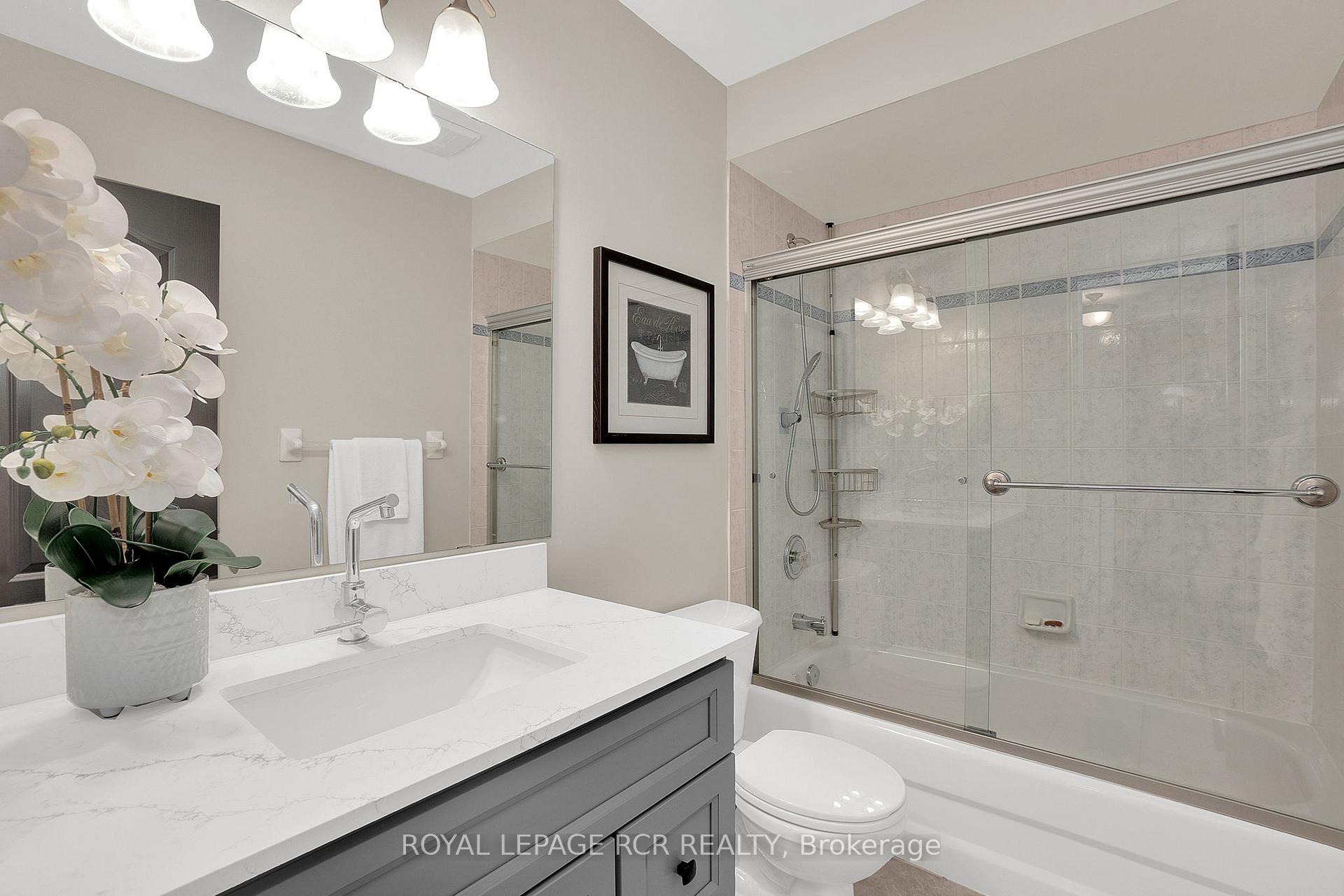 Photo 38 of 9 Schaefer Place, Caledon, Bolton North — HOMEH