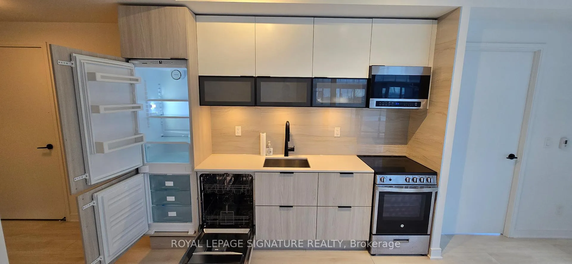 Photo 11 of Unit S345, 35 Rolling Mills Road, Toronto, Waterfront Communities — HOMEH