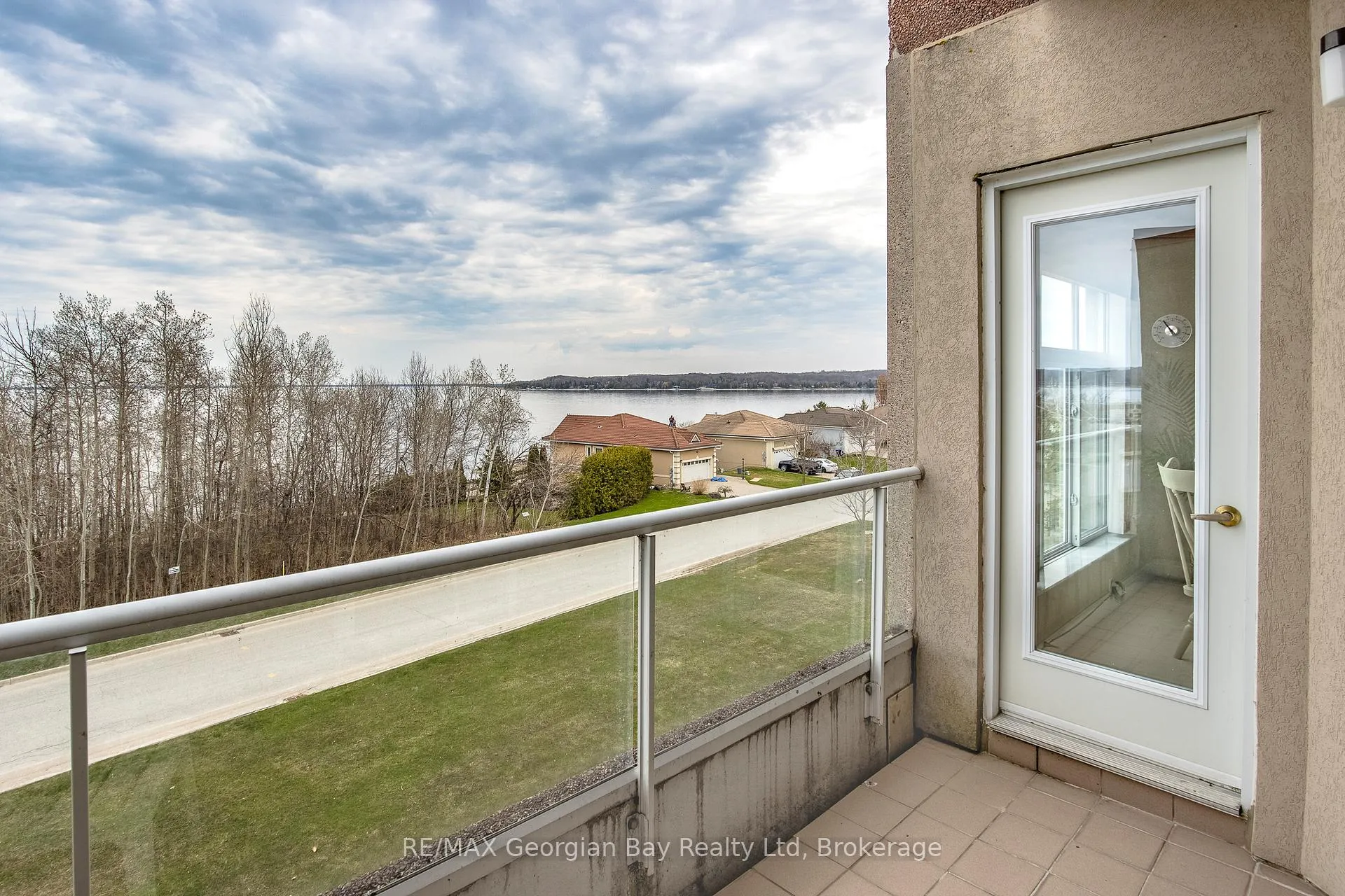 Photo 6 of Unit 413, 280 Aberdeen Boulevard, Midland — HOMEH