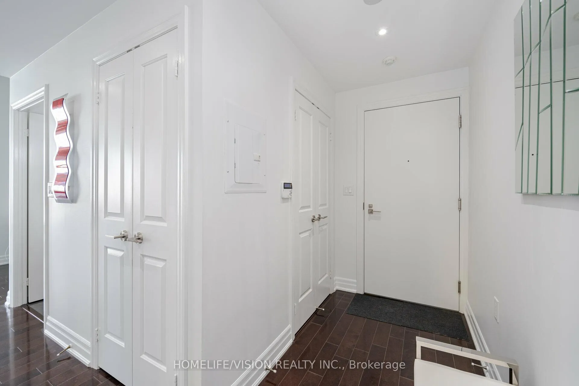 Photo 6 of Unit 3805, 8 The Esplanade, Toronto, Waterfront Communities — HOMEH