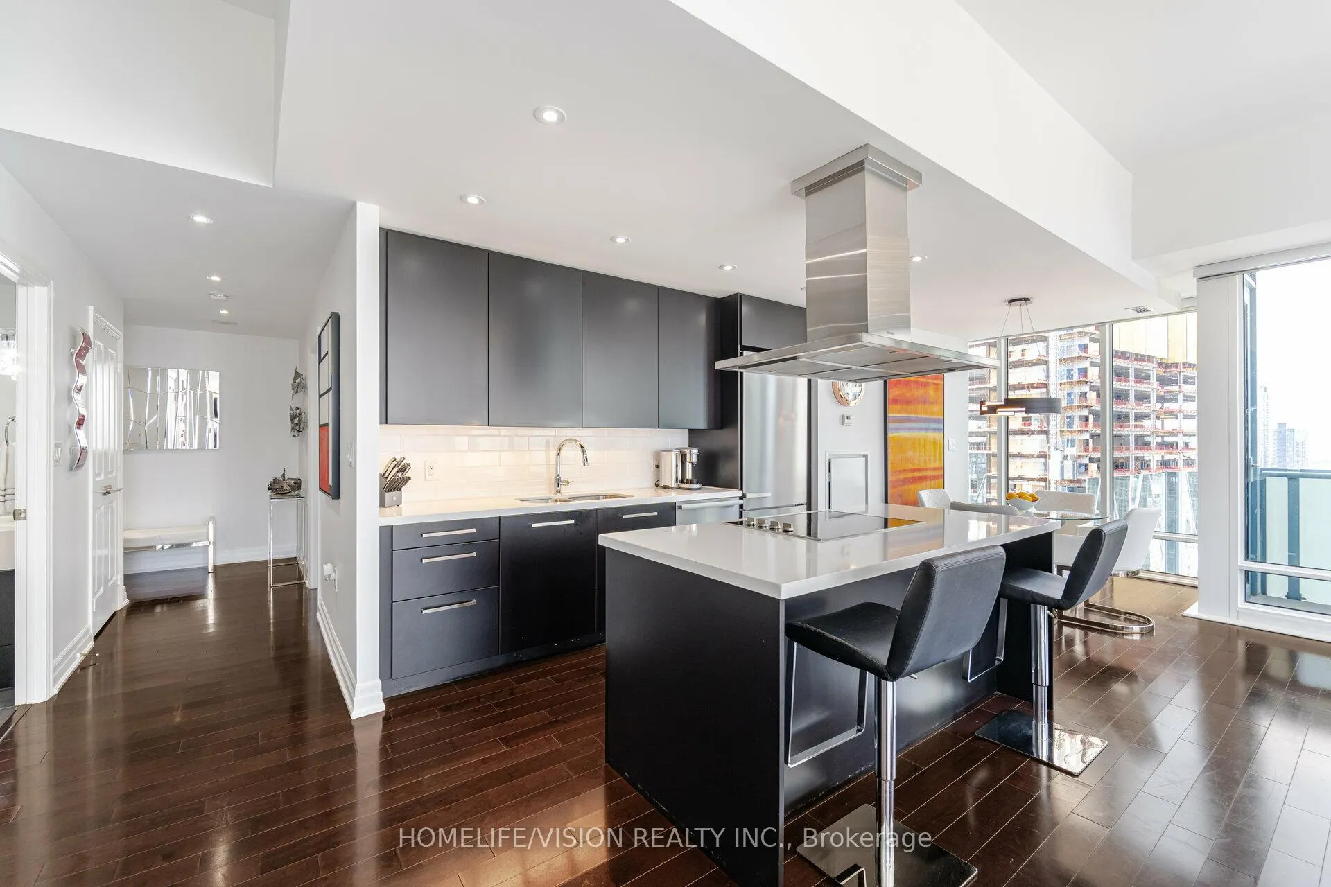 Photo 9 of Unit 3805, 8 The Esplanade, Toronto, Waterfront Communities — HOMEH