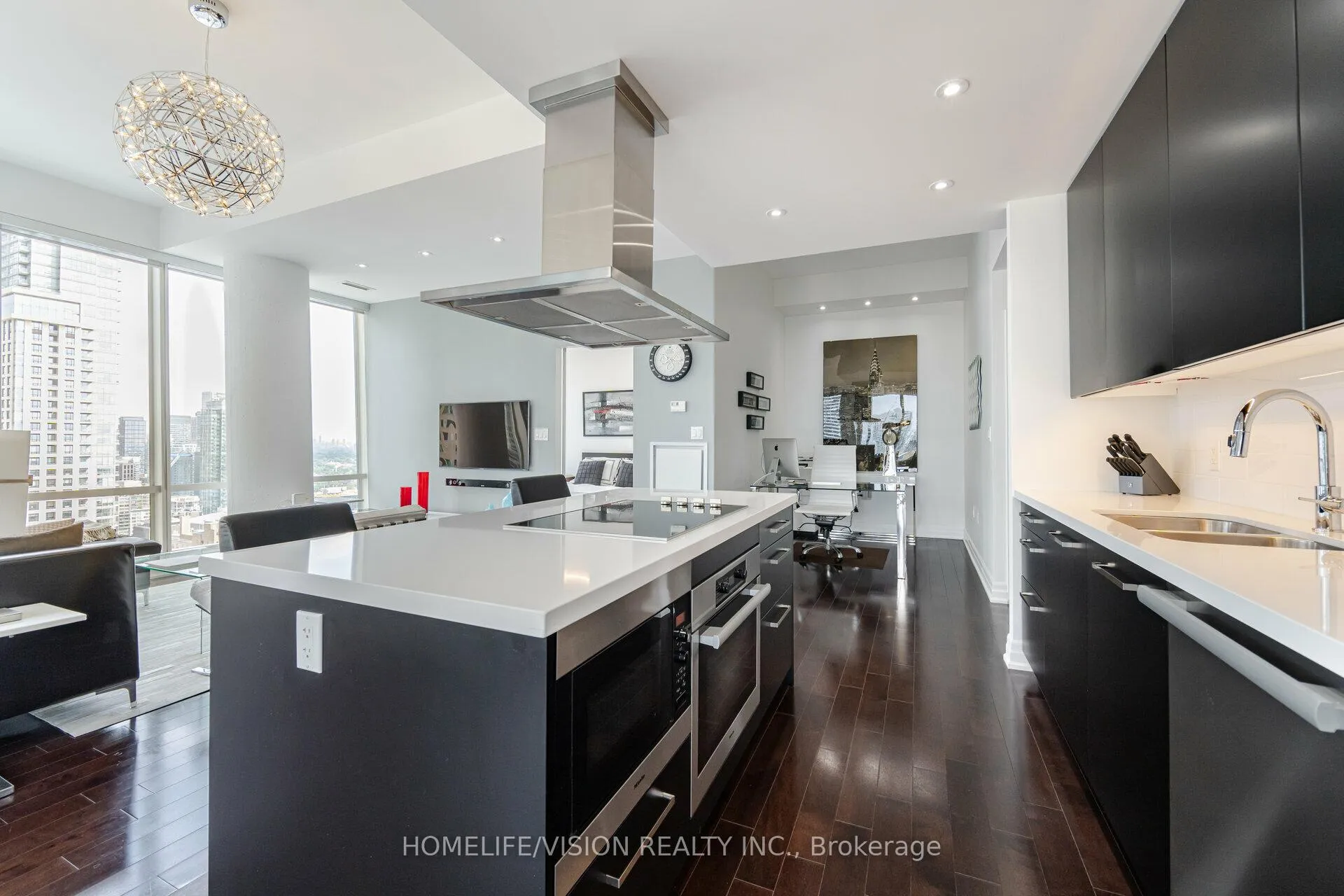 Photo 11 of Unit 3805, 8 The Esplanade, Toronto, Waterfront Communities — HOMEH