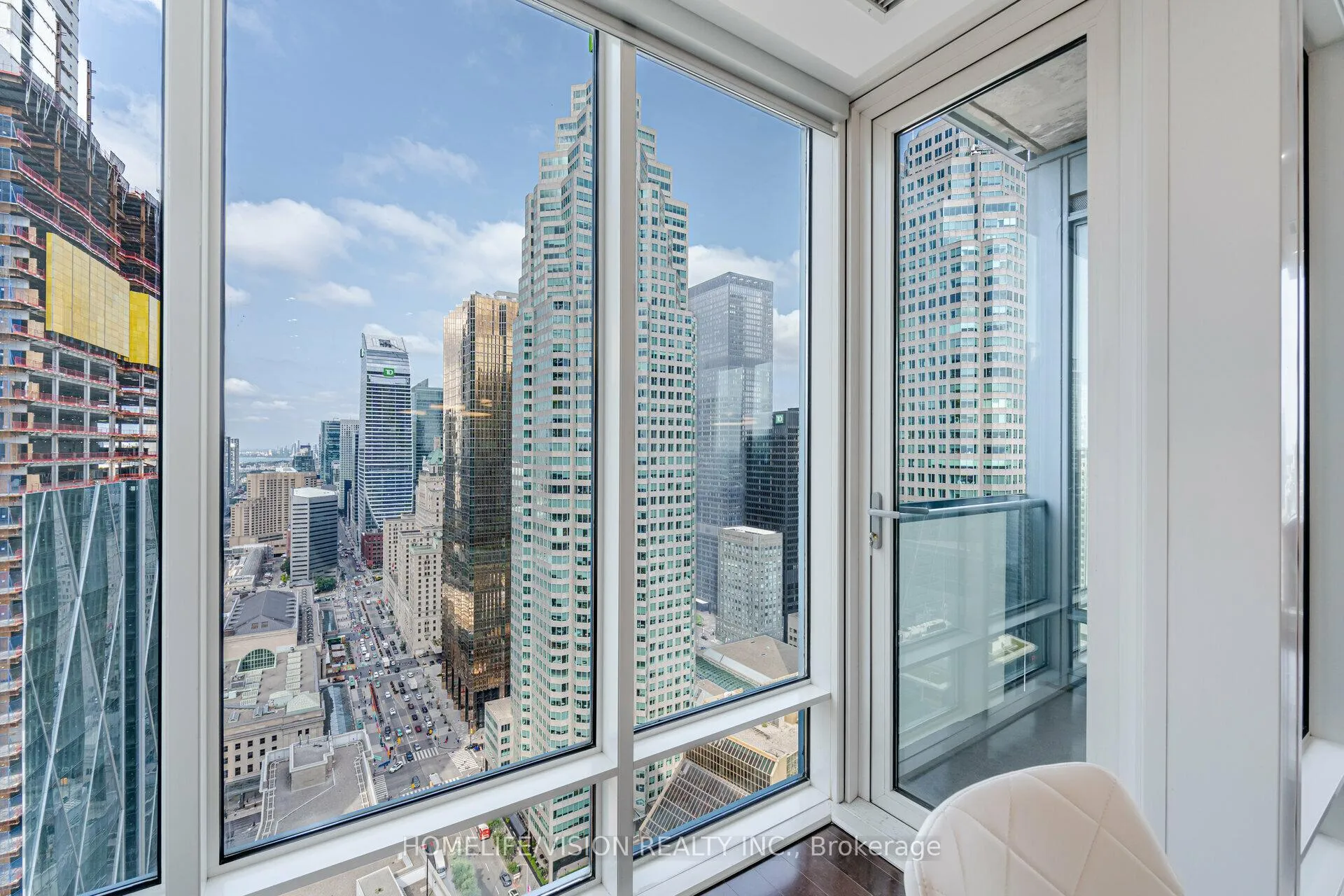 Photo 15 of Unit 3805, 8 The Esplanade, Toronto, Waterfront Communities — HOMEH