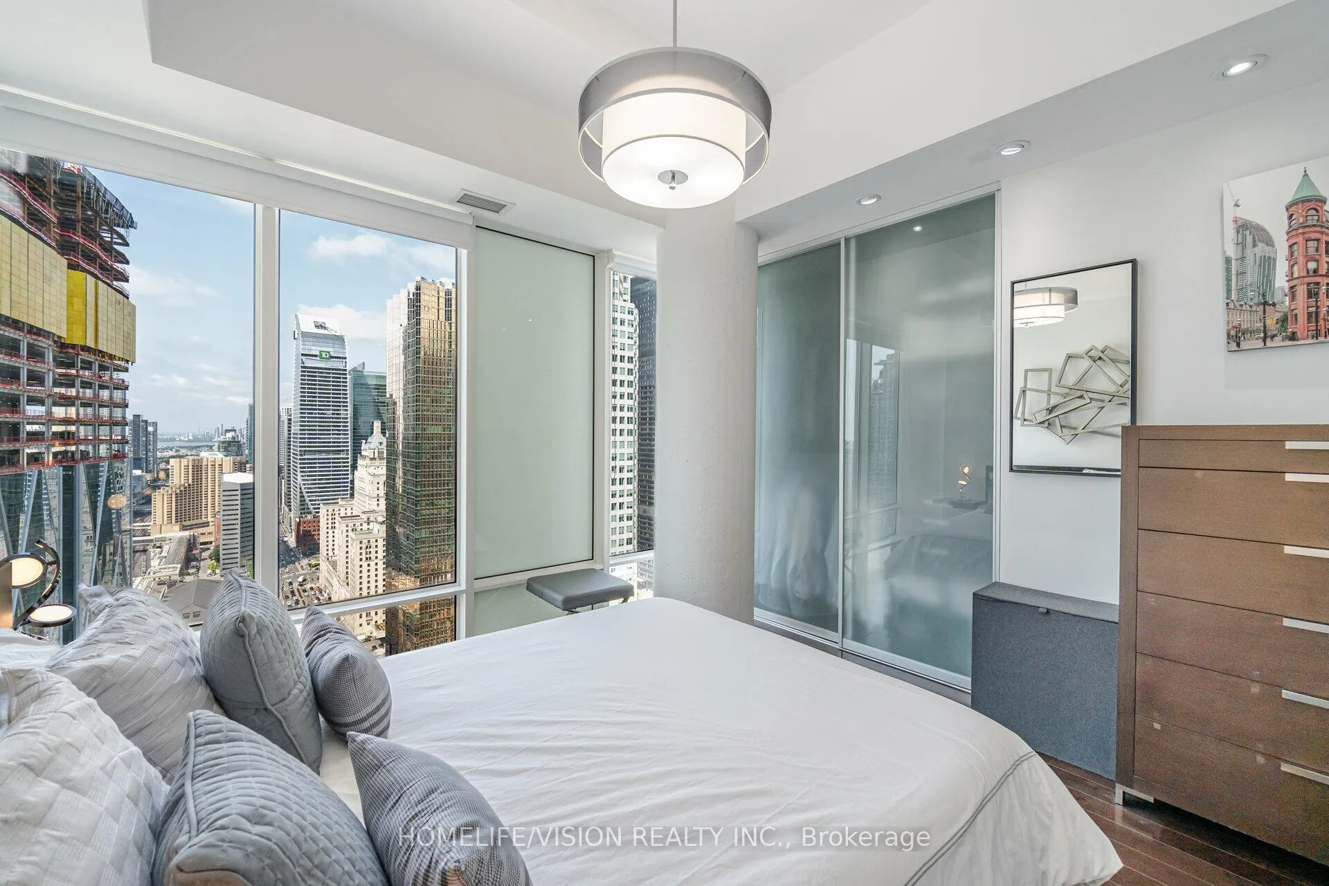 Photo 26 of Unit 3805, 8 The Esplanade, Toronto, Waterfront Communities — HOMEH