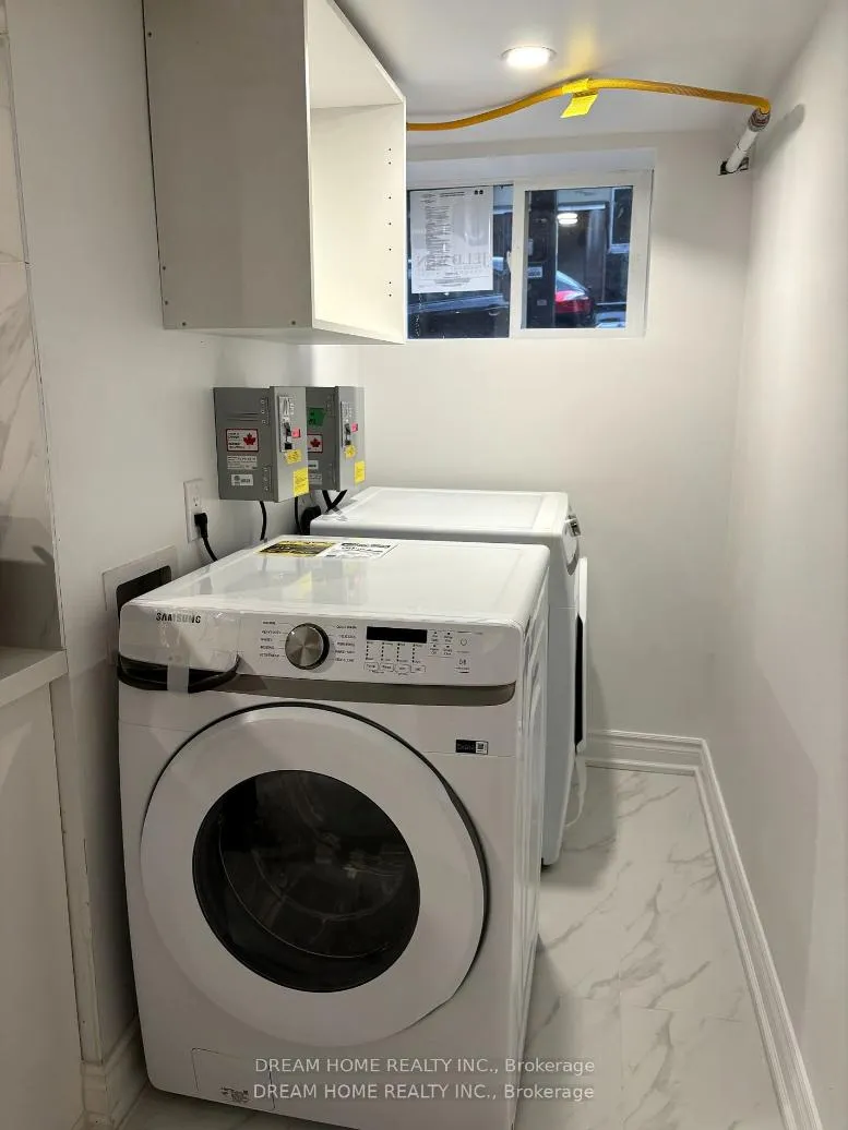 Photo 5 of Unit 102, 337 Mutual Street, Toronto, Church-Yonge Corridor — HOMEH