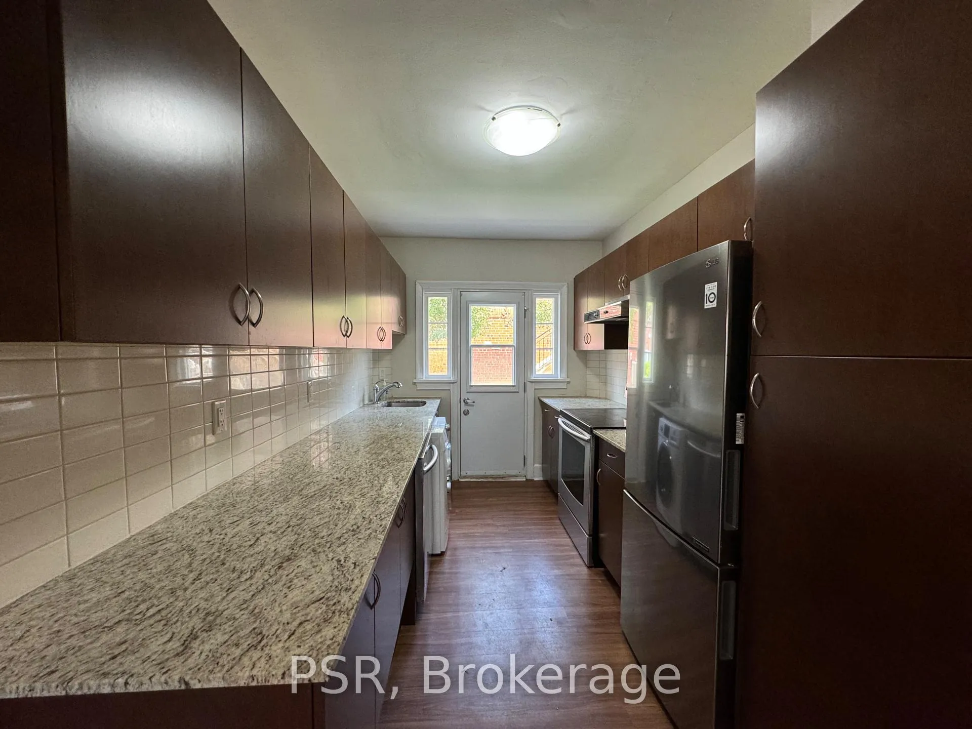 Photo 6 of Unit L12, 1335 Bayview Avenue, Toronto, Leaside — HOMEH