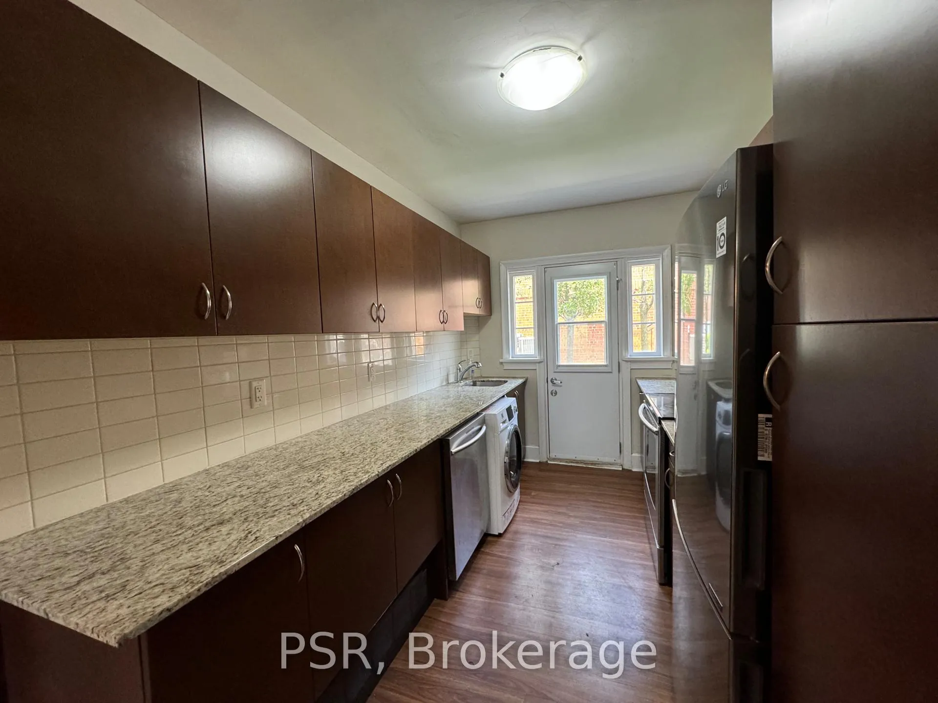 Photo 7 of Unit L12, 1335 Bayview Avenue, Toronto, Leaside — HOMEH