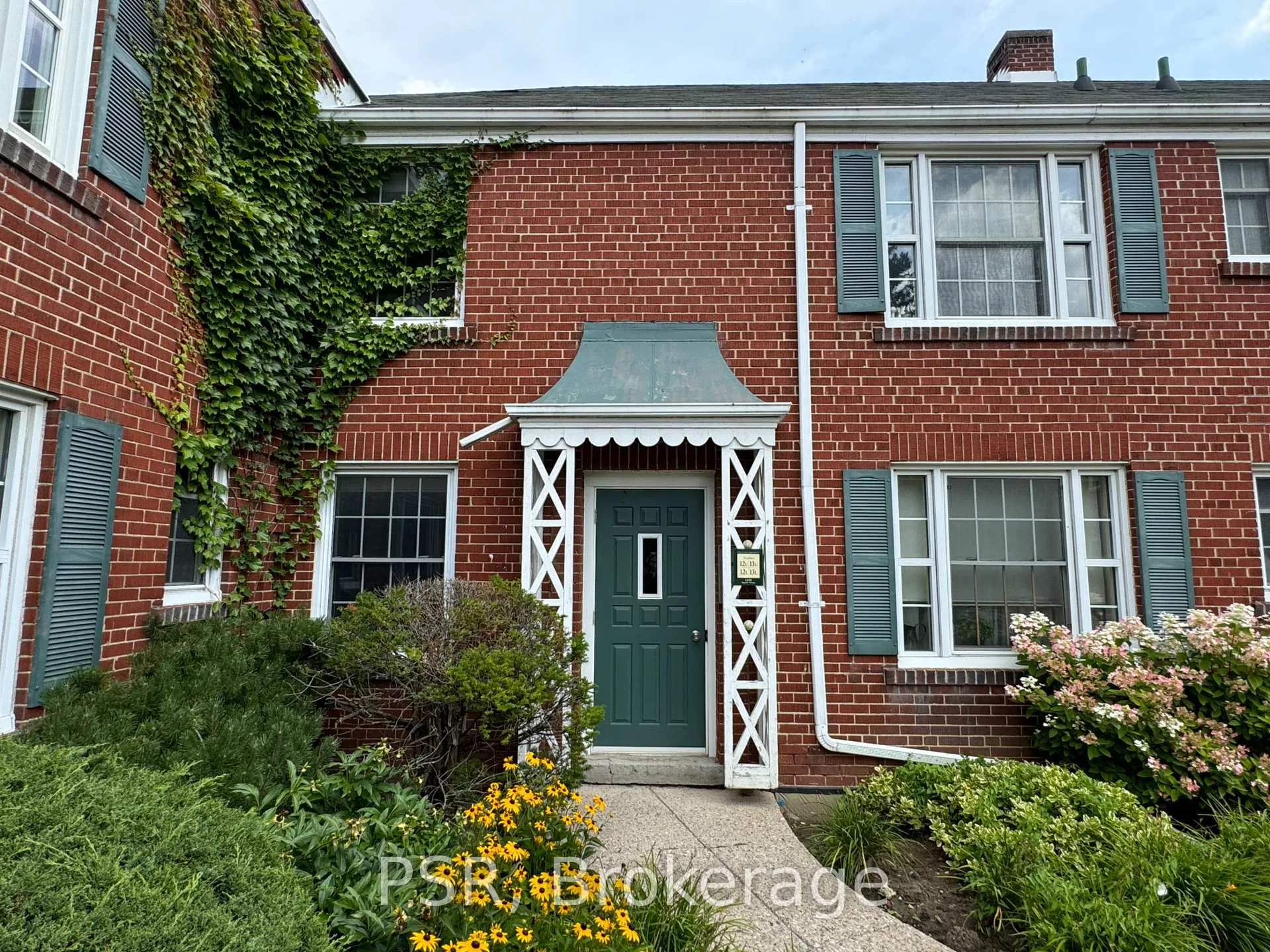 Photo 12 of Unit L12, 1335 Bayview Avenue, Toronto, Leaside — HOMEH