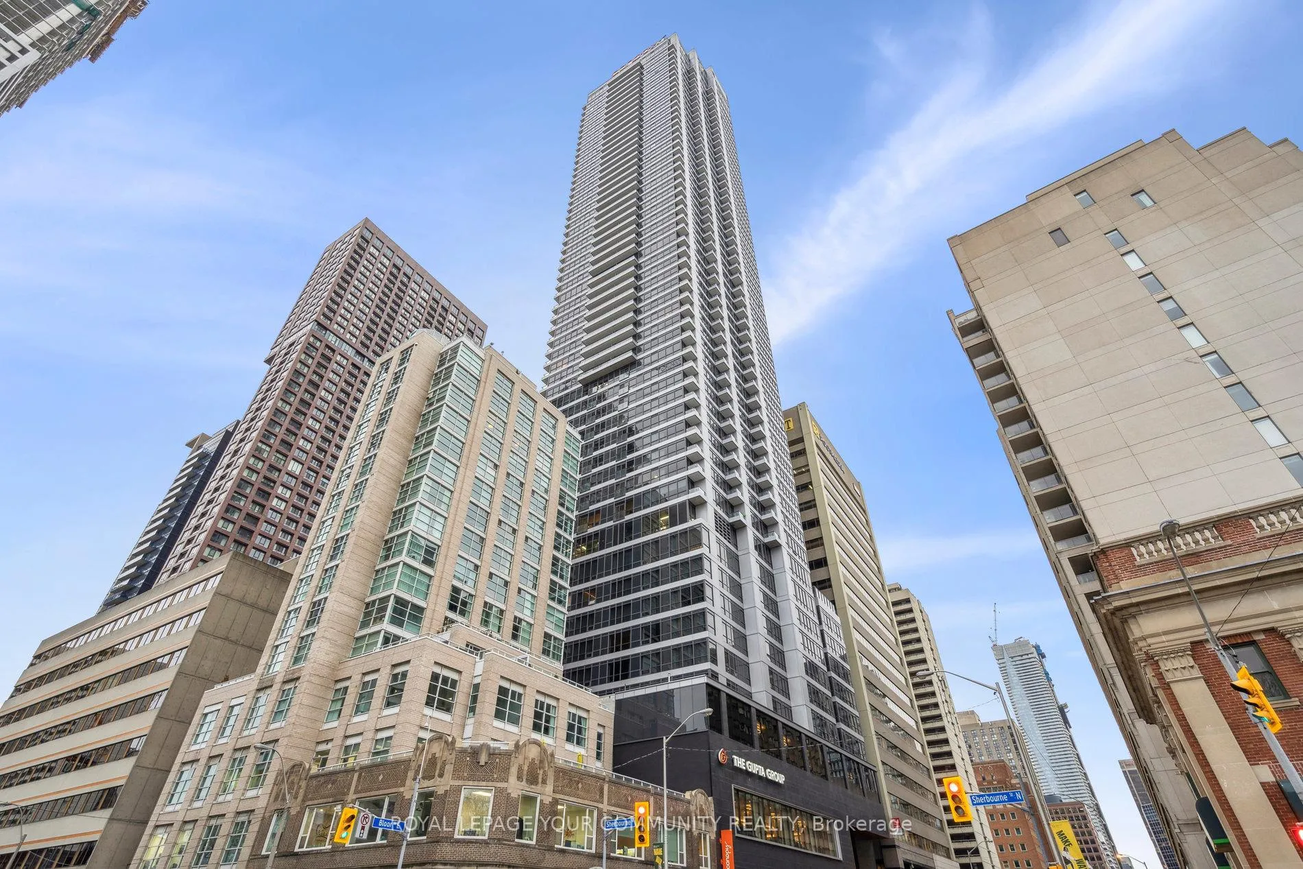 Front of Unit 2606, 395 Bloor Street E