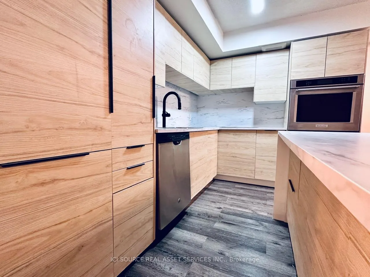 Photo 3 of Unit 1017, 25 The Esplanade, Toronto, Waterfront Communities — HOMEH
