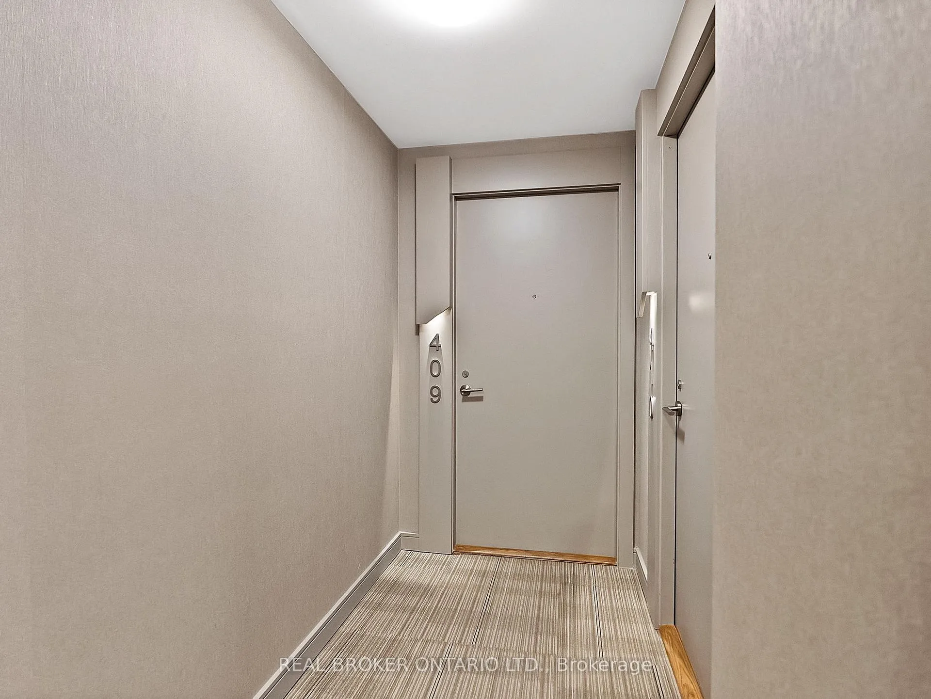 Photo 4 of Unit 409, 6 Sonic Way, Toronto, Flemingdon Park — HOMEH