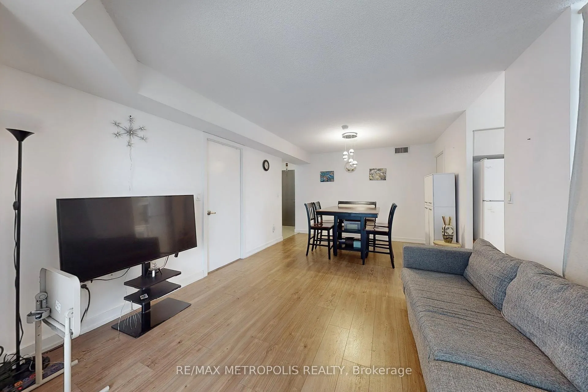 Photo 11 of Unit 413, 1346 Danforth Road, Scarborough, Eglinton East — HOMEH