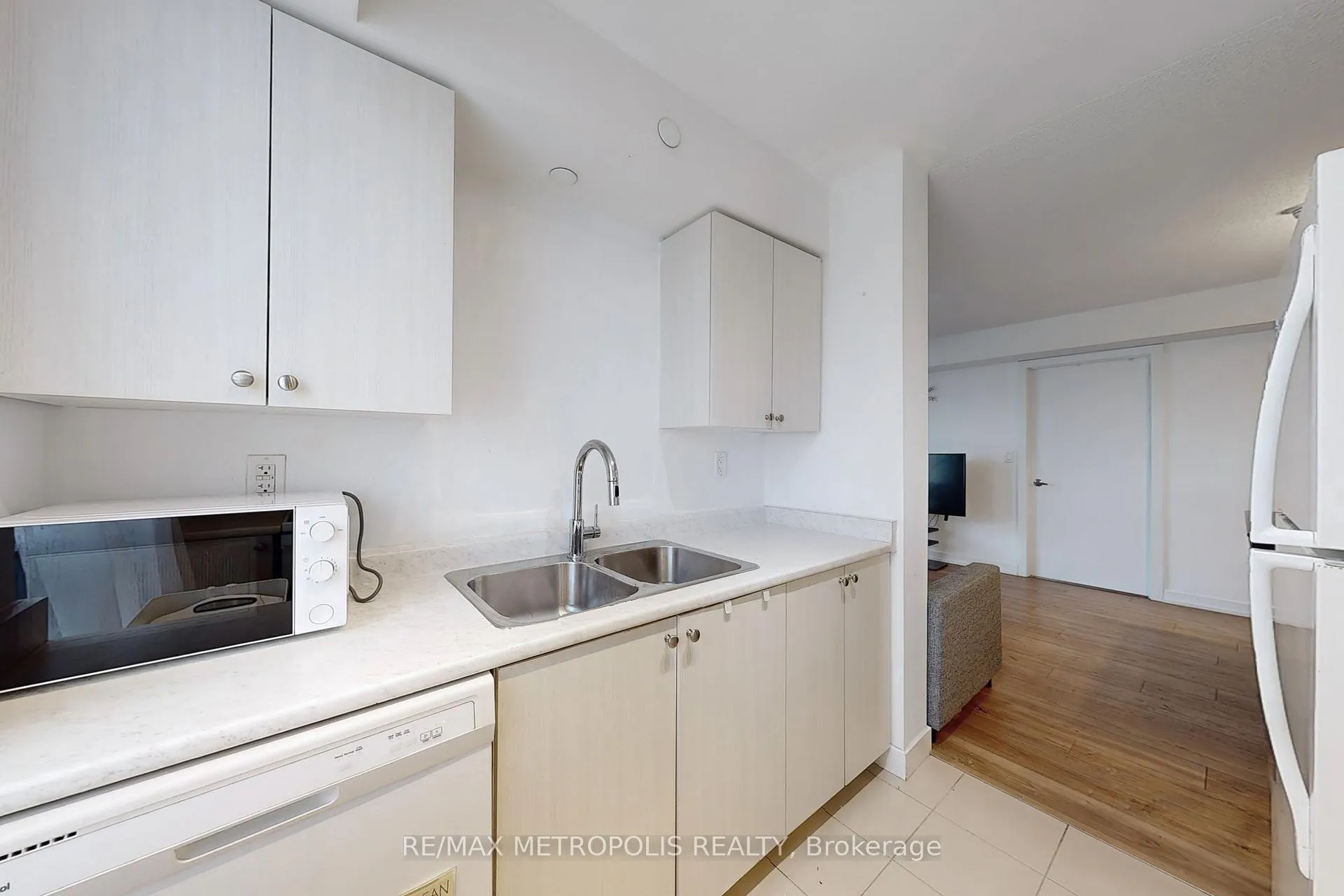 Photo 13 of Unit 413, 1346 Danforth Road, Scarborough, Eglinton East — HOMEH