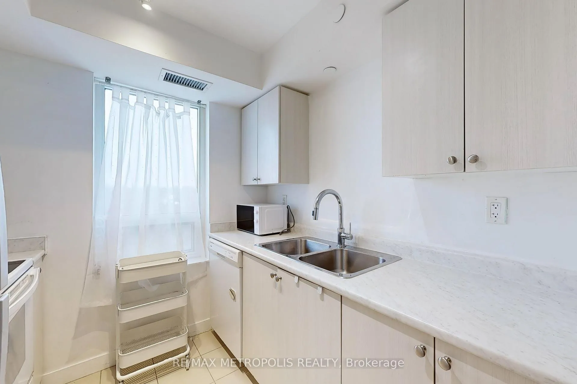 Photo 14 of Unit 413, 1346 Danforth Road, Scarborough, Eglinton East — HOMEH