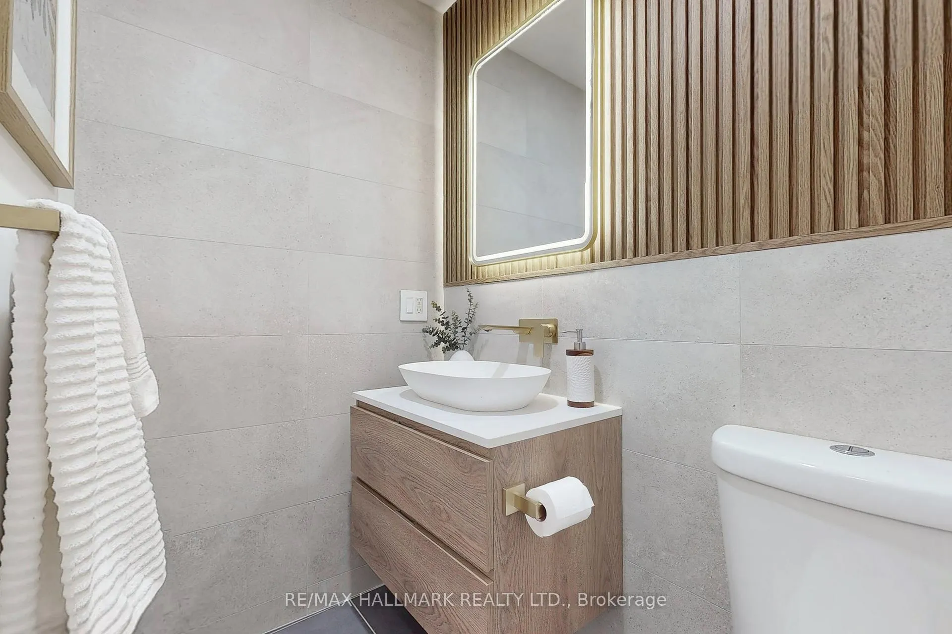 Photo 13 of Unit 206, 10 Wellesley Place, Toronto, North St. James Town — HOMEH