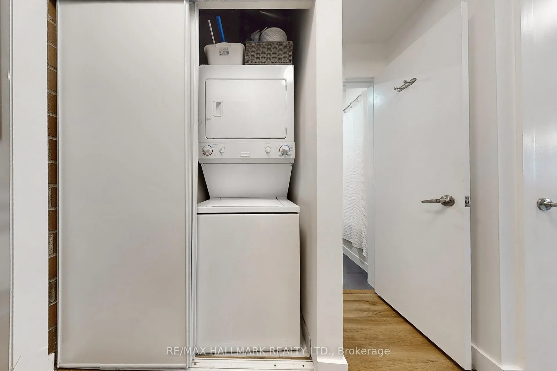 Photo 14 of Unit 206, 10 Wellesley Place, Toronto, North St. James Town — HOMEH