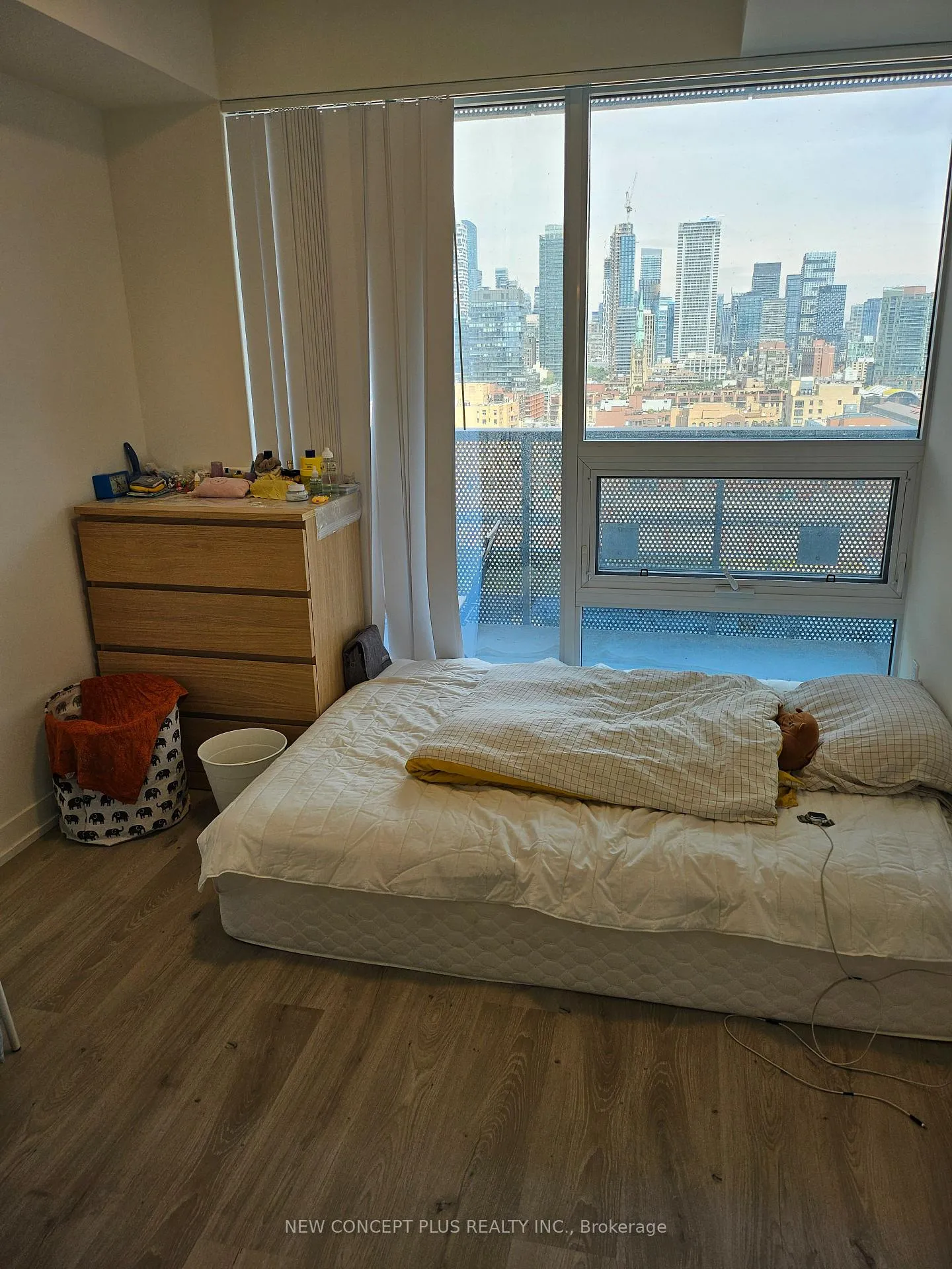 Photo 9 of Unit 1802, 138 Downes Street, Toronto, Waterfront Communities — HOMEH