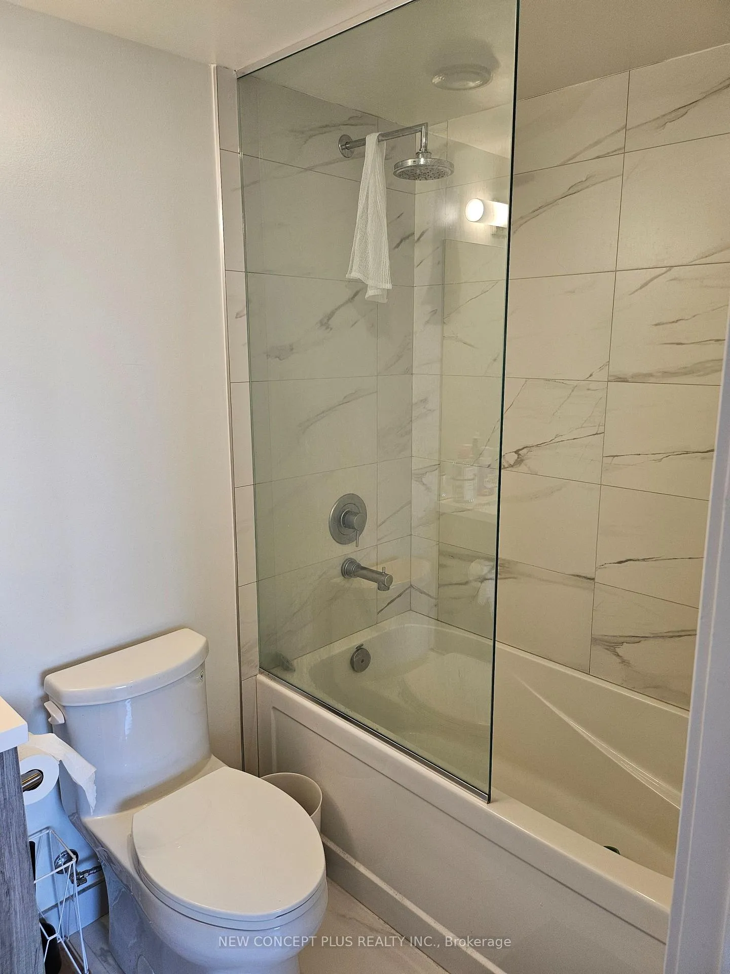 Photo 12 of Unit 1802, 138 Downes Street, Toronto, Waterfront Communities — HOMEH
