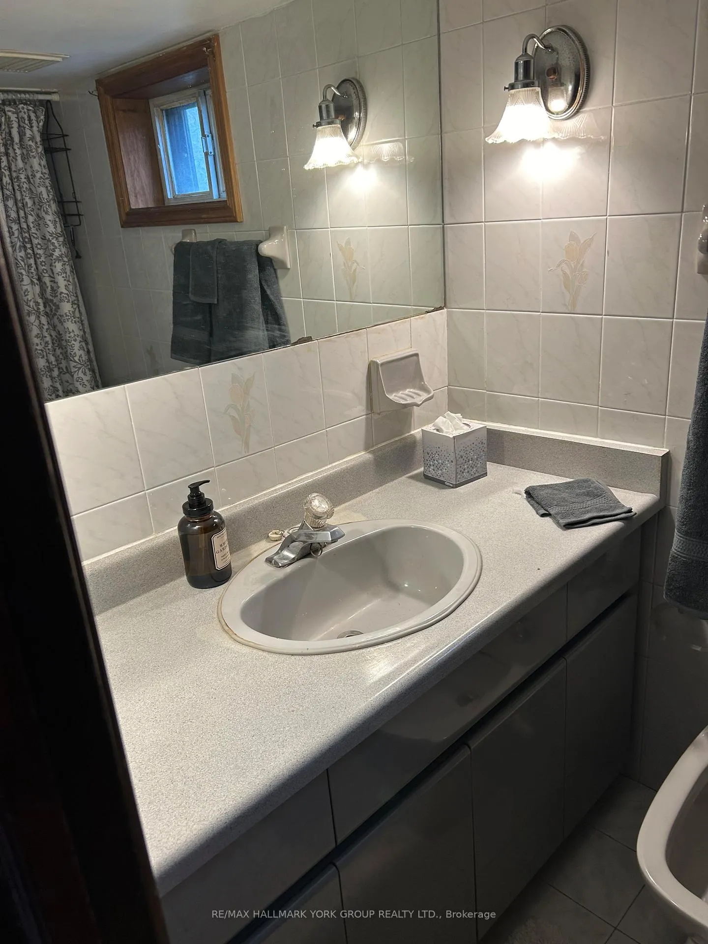 Photo 5 of Unit Bsmt, 472 Winona Drive, Toronto, Oakwood Village — HOMEH