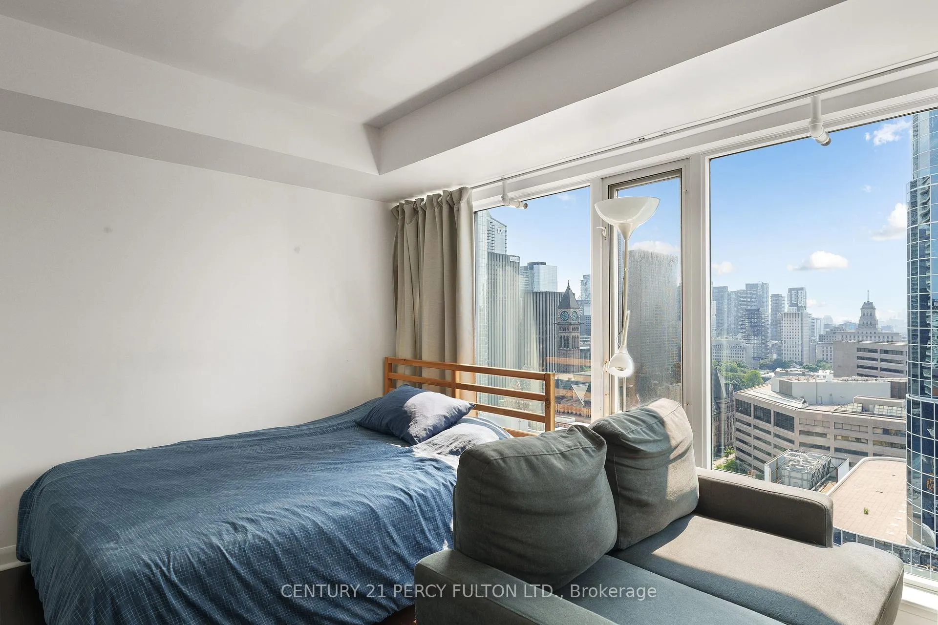 Photo 13 of Unit 2411, 210 Victoria Street, Toronto, Church-Yonge Corridor — HOMEH