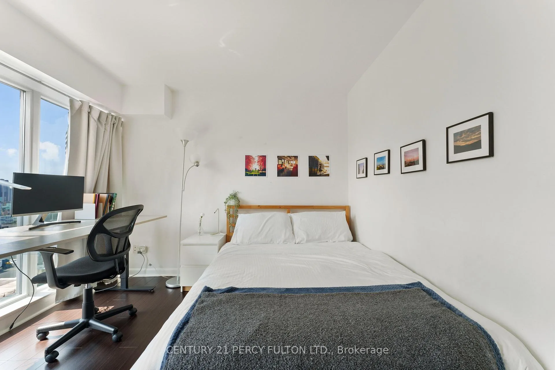 Photo 17 of Unit 2411, 210 Victoria Street, Toronto, Church-Yonge Corridor — HOMEH