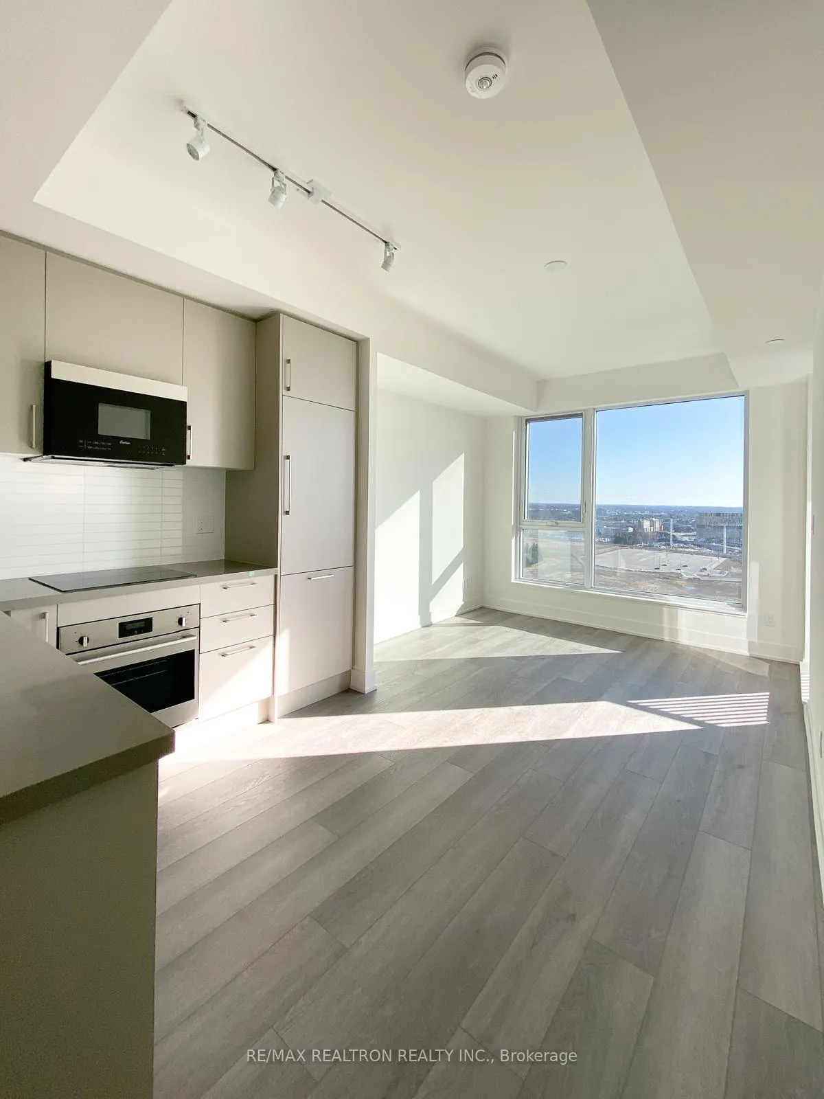 Photo 1 of Unit 2006, 38 Andre De Grasse Street, Markham, Unionville — HOMEH