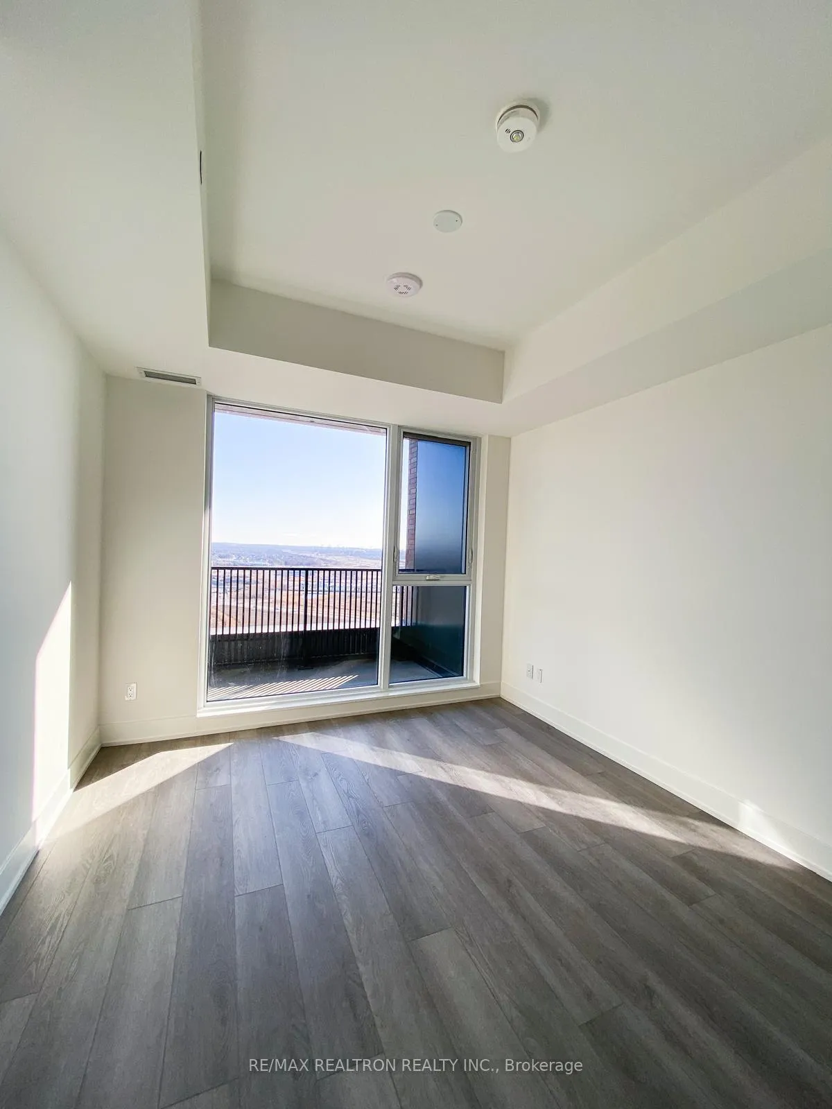 Photo 10 of Unit 2006, 38 Andre De Grasse Street, Markham, Unionville — HOMEH