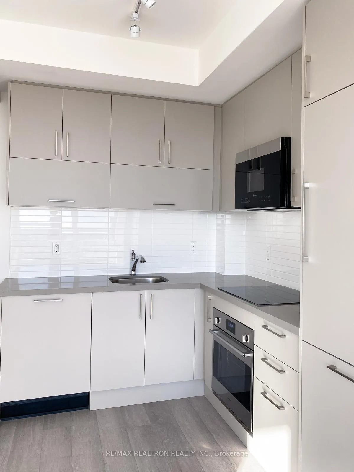 Photo 16 of Unit 2006, 38 Andre De Grasse Street, Markham, Unionville — HOMEH