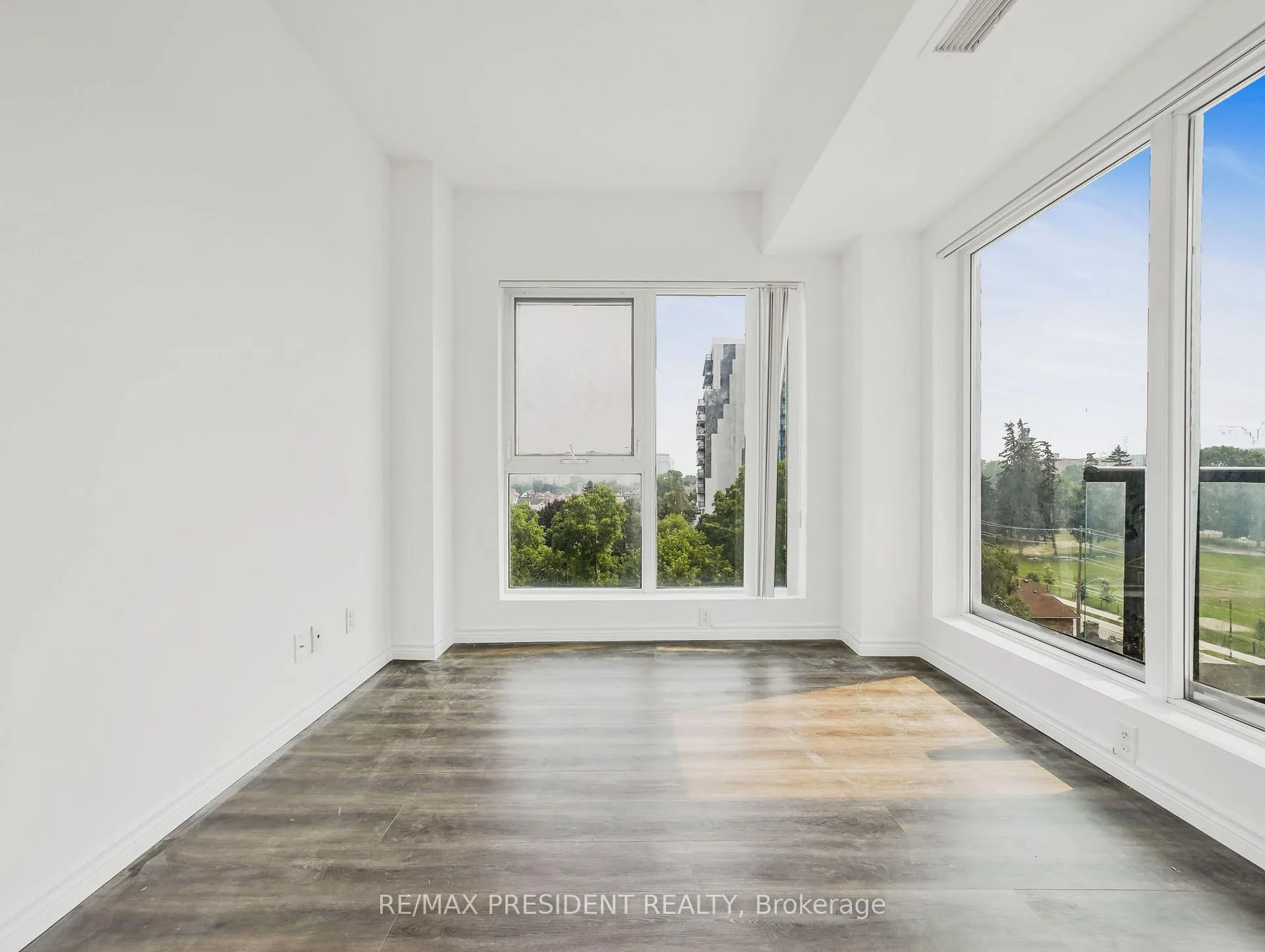 Photo 17 of Unit 601, 160 King Street N, Waterloo, Uptown Waterloo — HOMEH