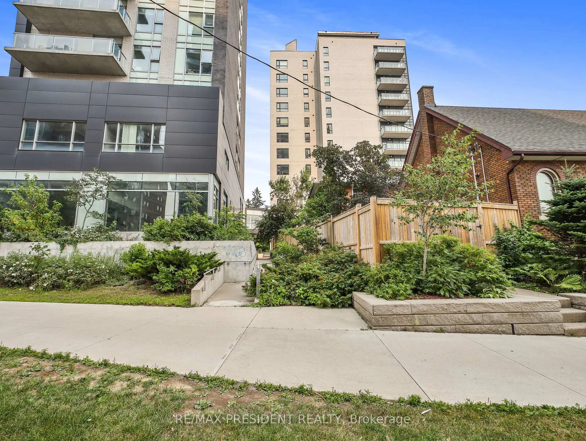 Photo 24 of Unit 601, 160 King Street N, Waterloo, Uptown Waterloo — HOMEH