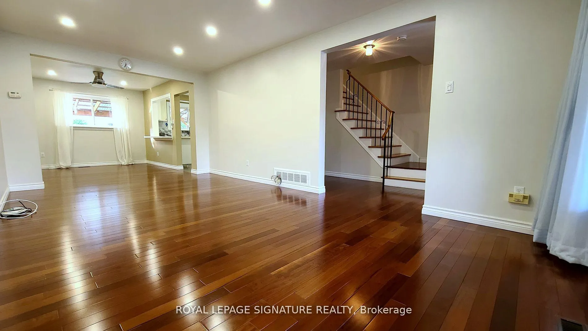 Photo 1 of 10 Painswick Crescent, North York, Pleasant View — HOMEH