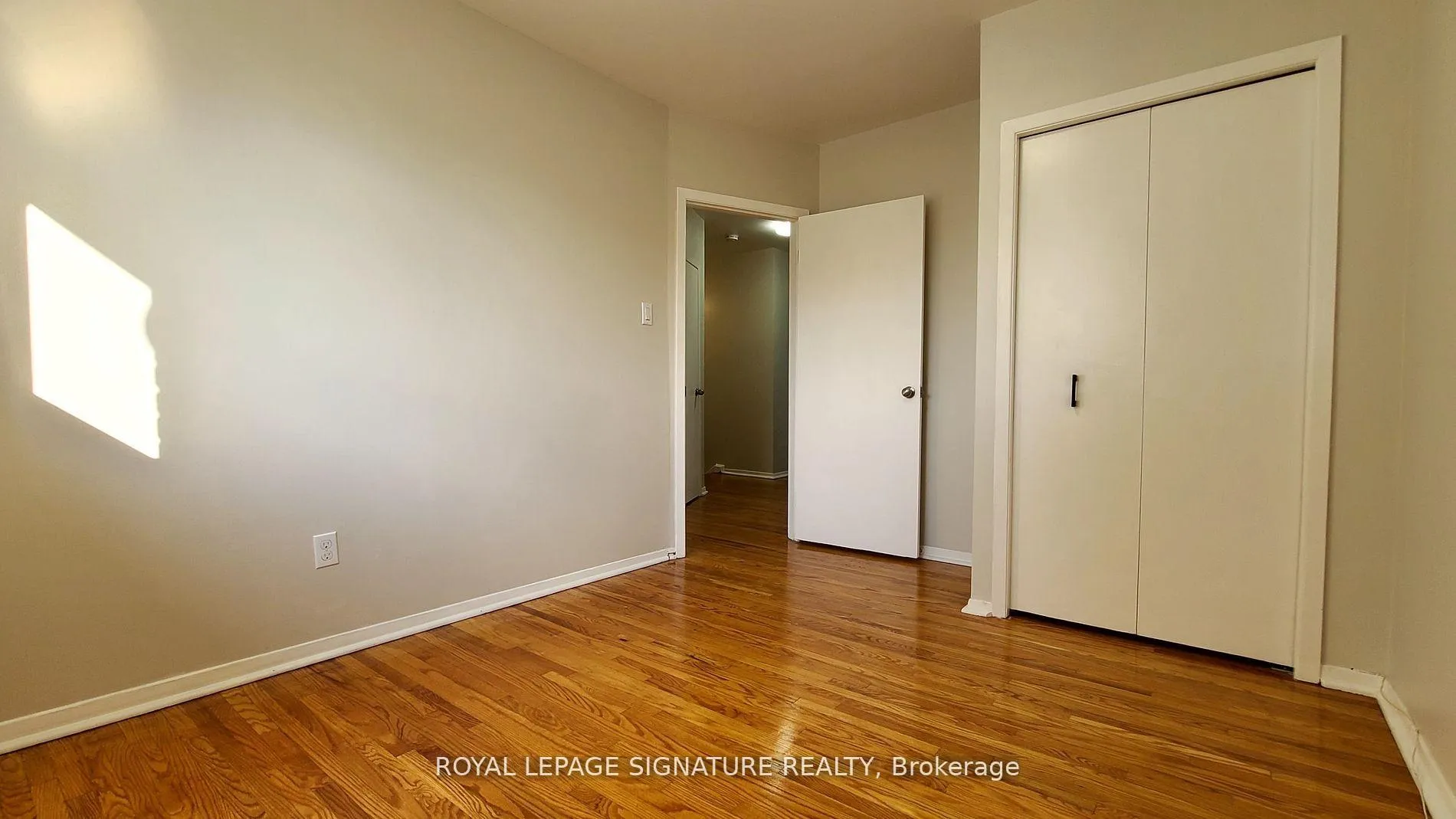 Photo 15 of 10 Painswick Crescent, North York, Pleasant View — HOMEH