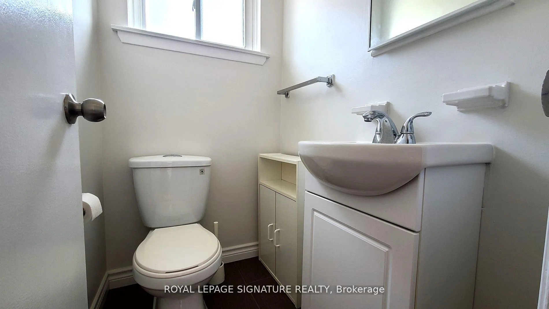Photo 17 of 10 Painswick Crescent, North York, Pleasant View — HOMEH
