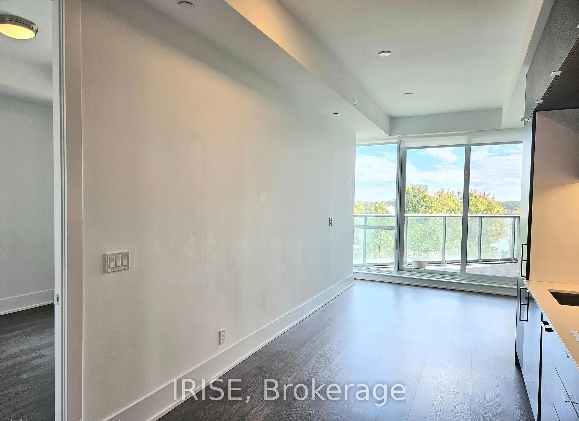 Photo 2 of Unit 218, 1 Edgewater Drive, Toronto, Waterfront Communities — HOMEH