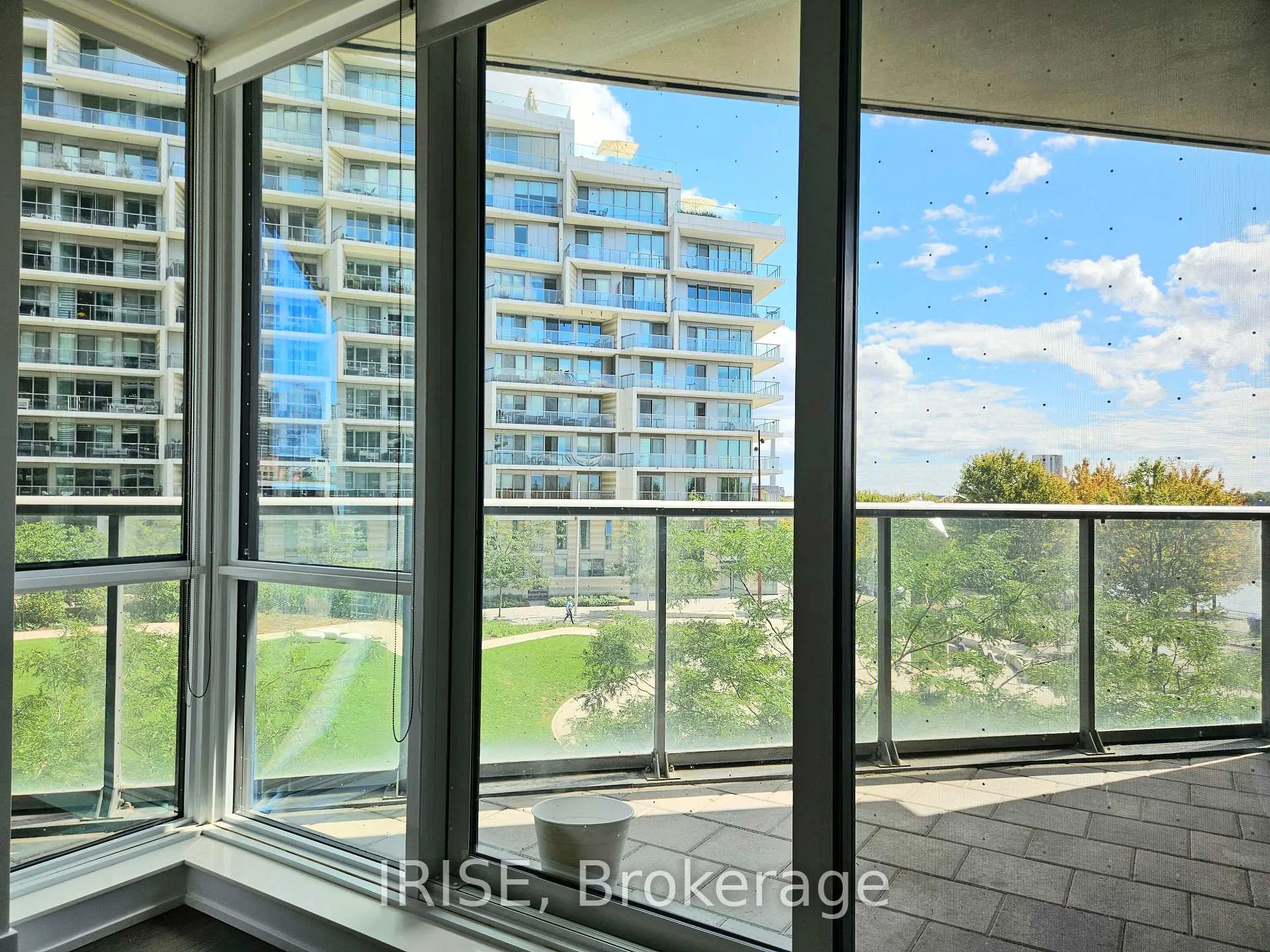Photo 7 of Unit 218, 1 Edgewater Drive, Toronto, Waterfront Communities — HOMEH