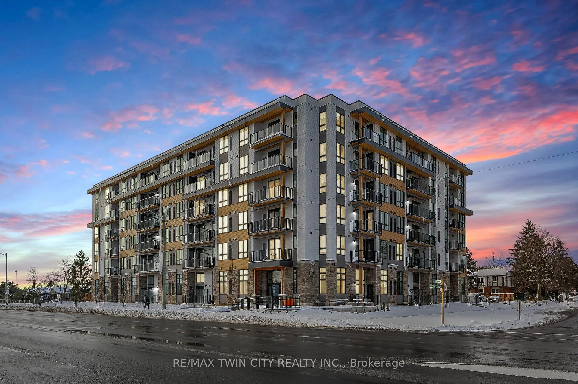 Photo 4 of Unit 614, 101 Golden Eagle Road, Waterloo — HOMEH