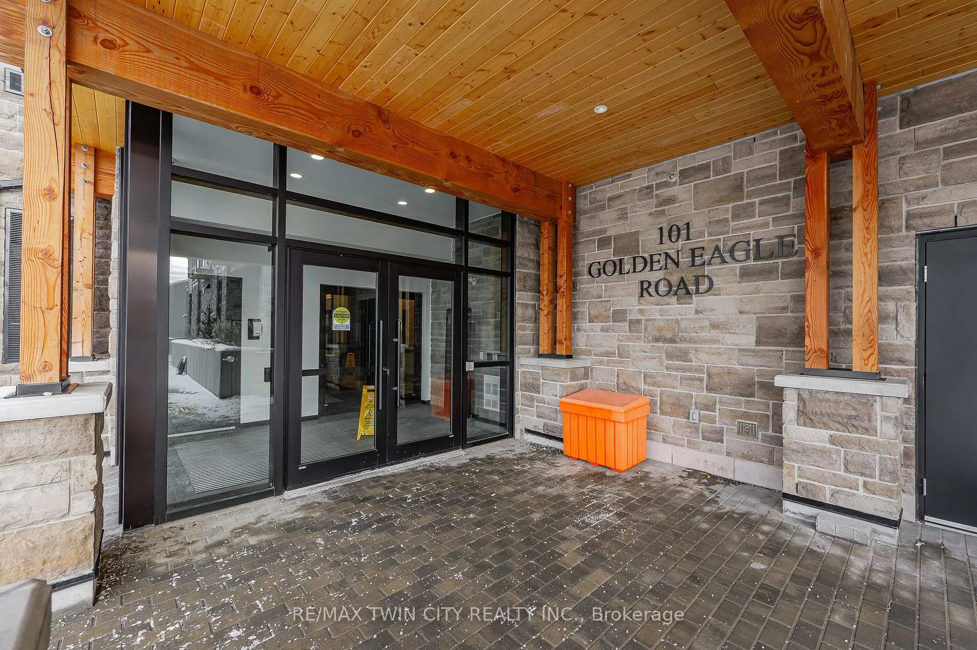 Photo 6 of Unit 614, 101 Golden Eagle Road, Waterloo — HOMEH