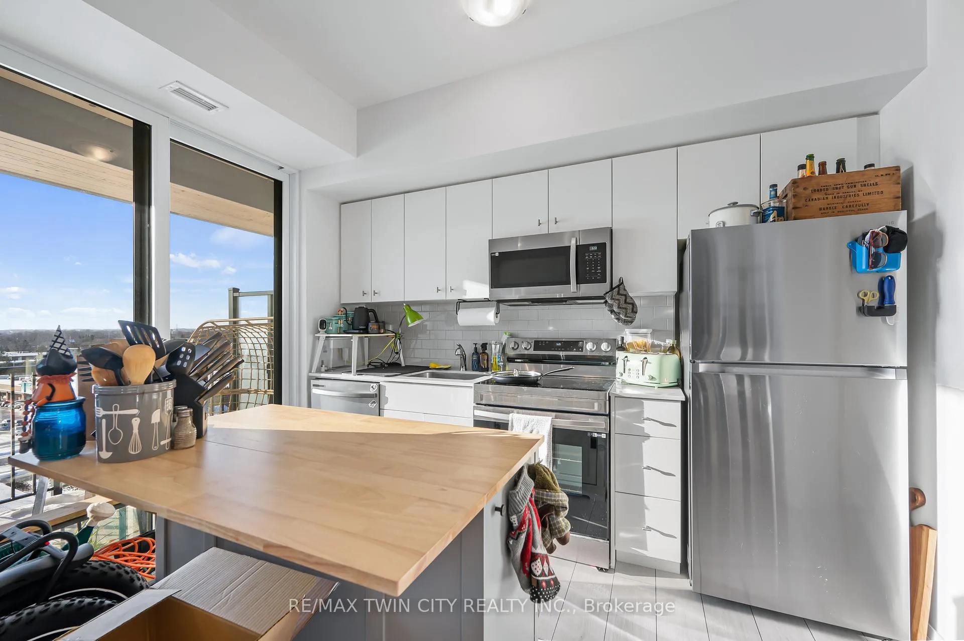 Photo 13 of Unit 614, 101 Golden Eagle Road, Waterloo — HOMEH