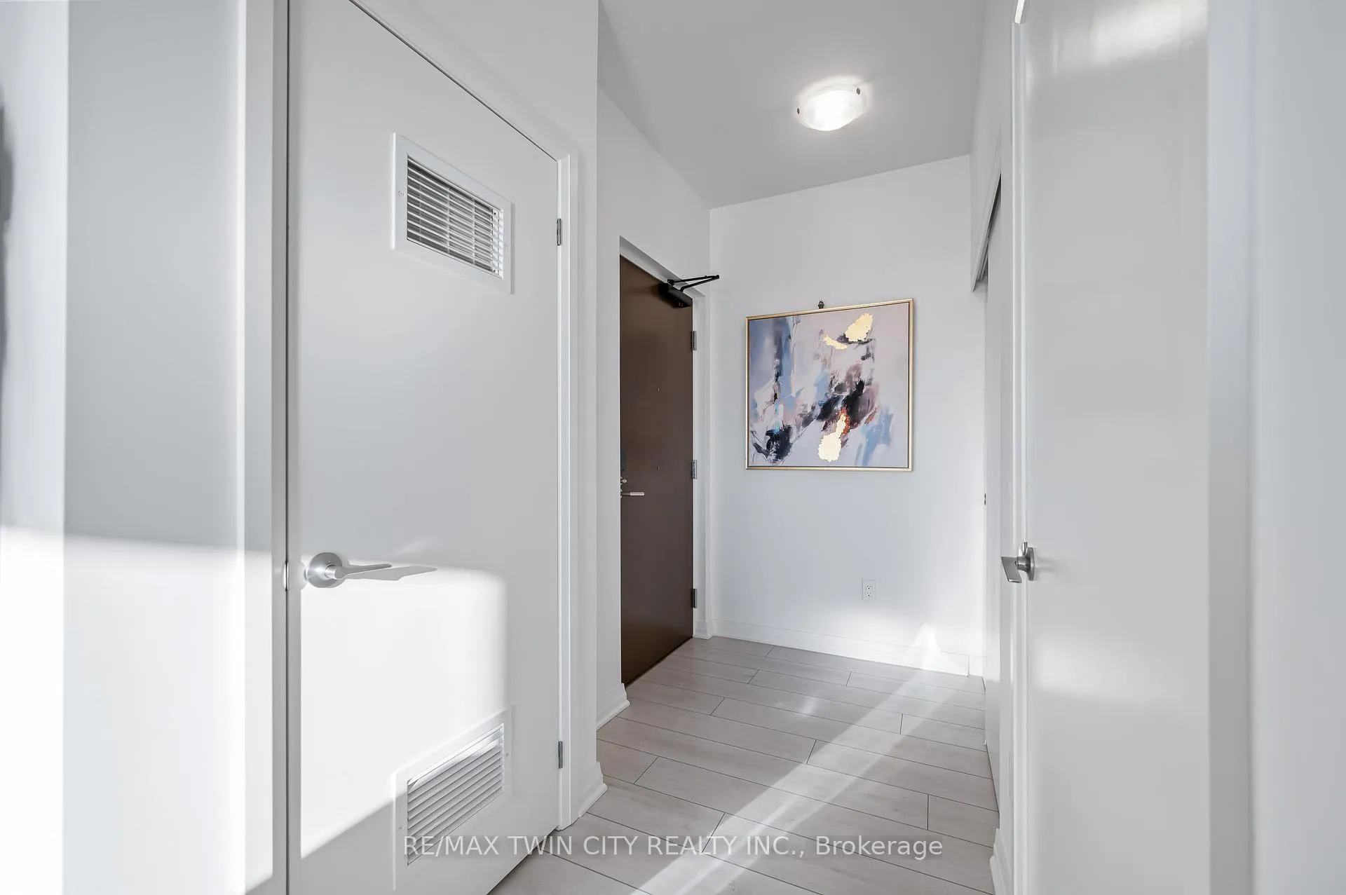 Photo 26 of Unit 614, 101 Golden Eagle Road, Waterloo — HOMEH