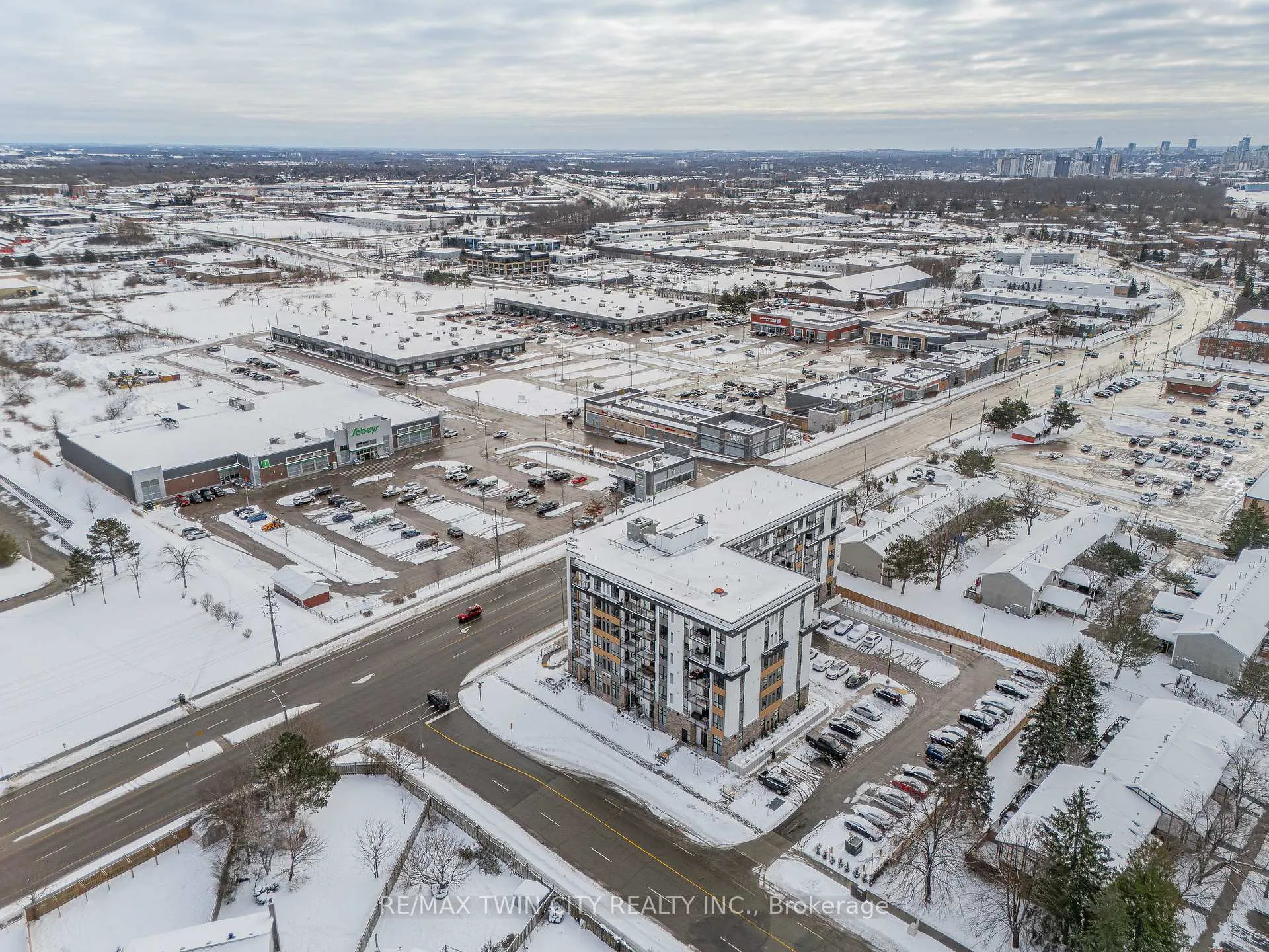 Photo 33 of Unit 614, 101 Golden Eagle Road, Waterloo — HOMEH