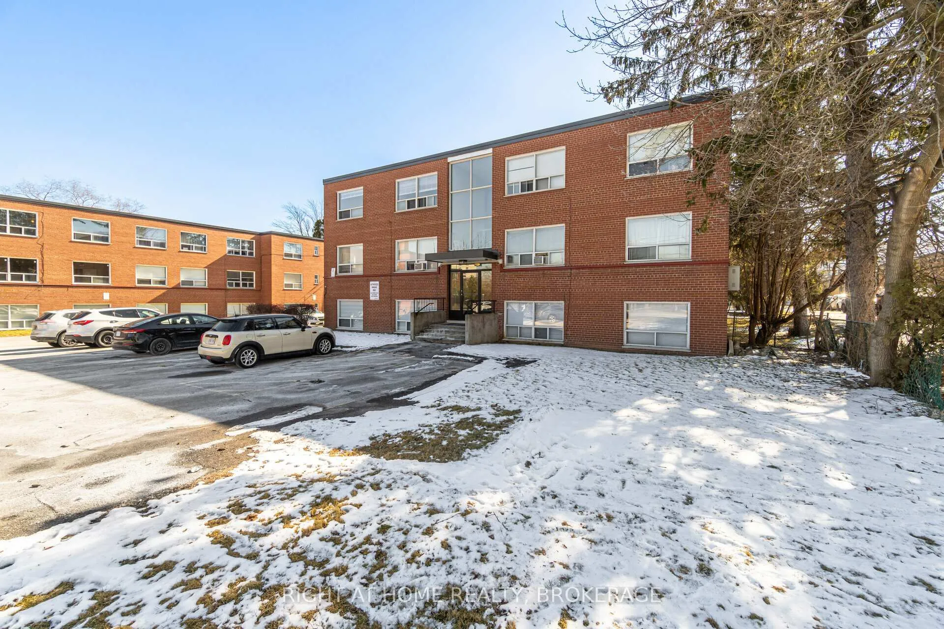 Front of Unit 103, 57 Mericourt Road