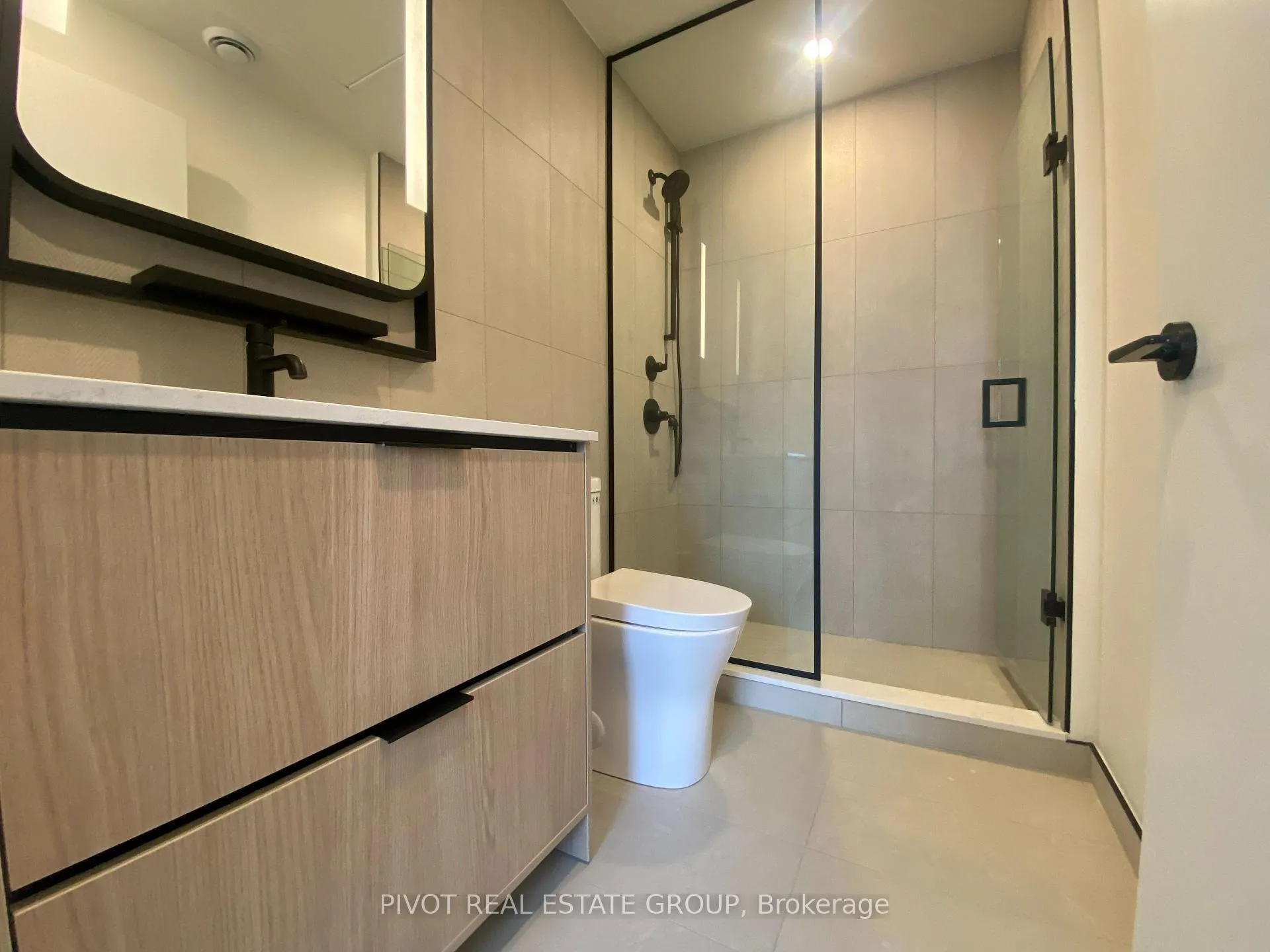 Photo 3 of Unit 918, 1050 Eastern Avenue, Toronto, The Beaches — HOMEH