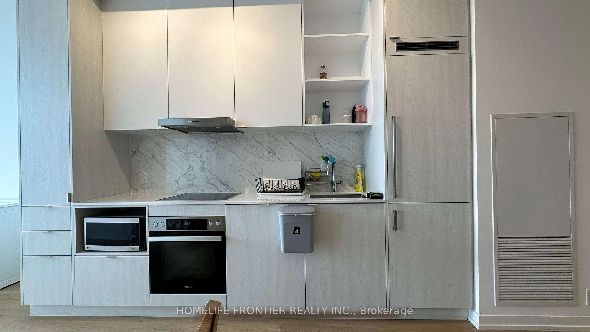 Photo 6 of Unit Ph102, 138 Downes Street, Toronto, Waterfront Communities — HOMEH