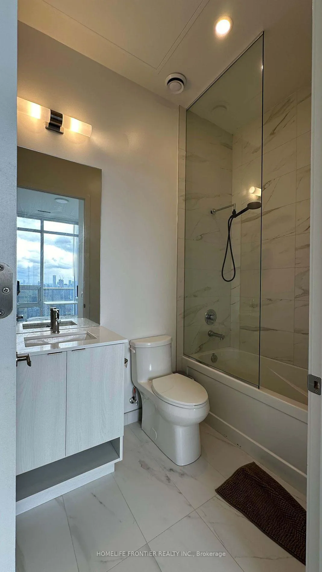 Photo 10 of Unit Ph102, 138 Downes Street, Toronto, Waterfront Communities — HOMEH