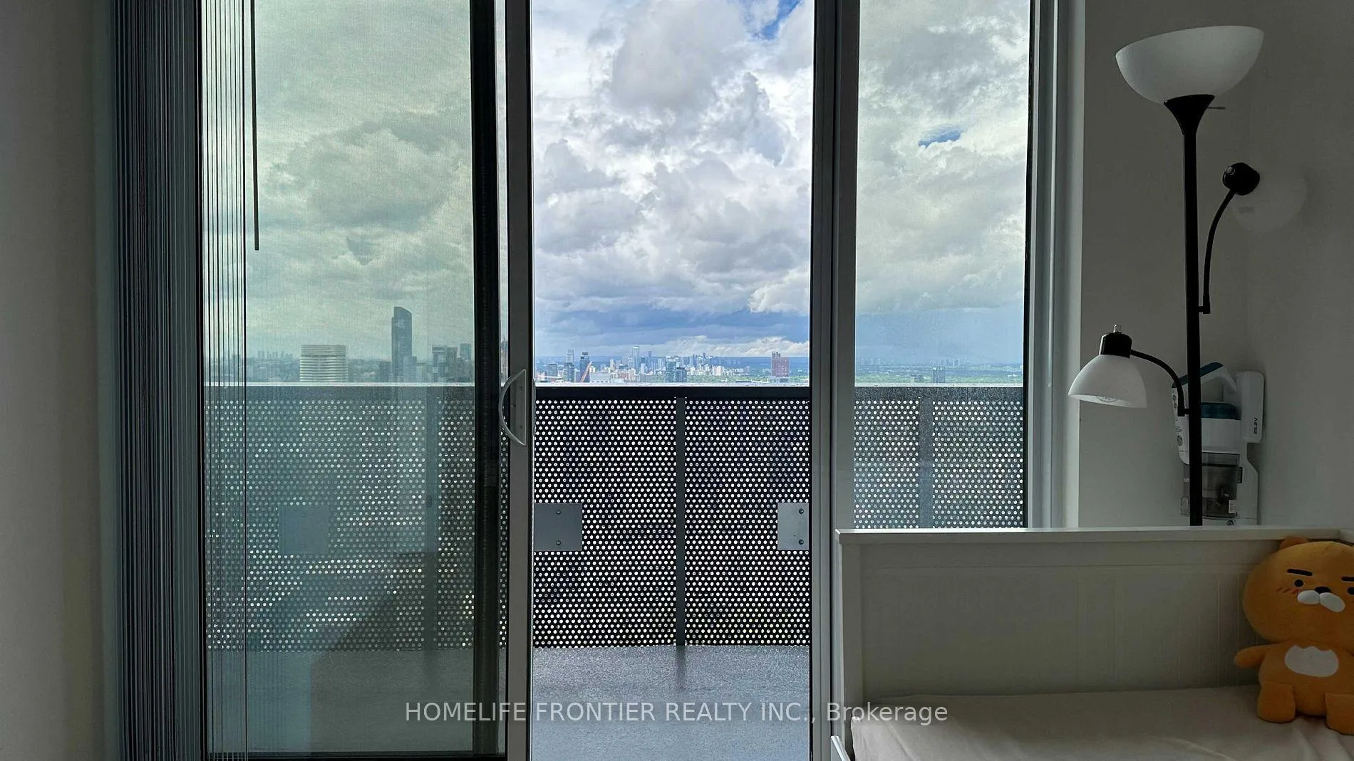 Photo 12 of Unit Ph102, 138 Downes Street, Toronto, Waterfront Communities — HOMEH