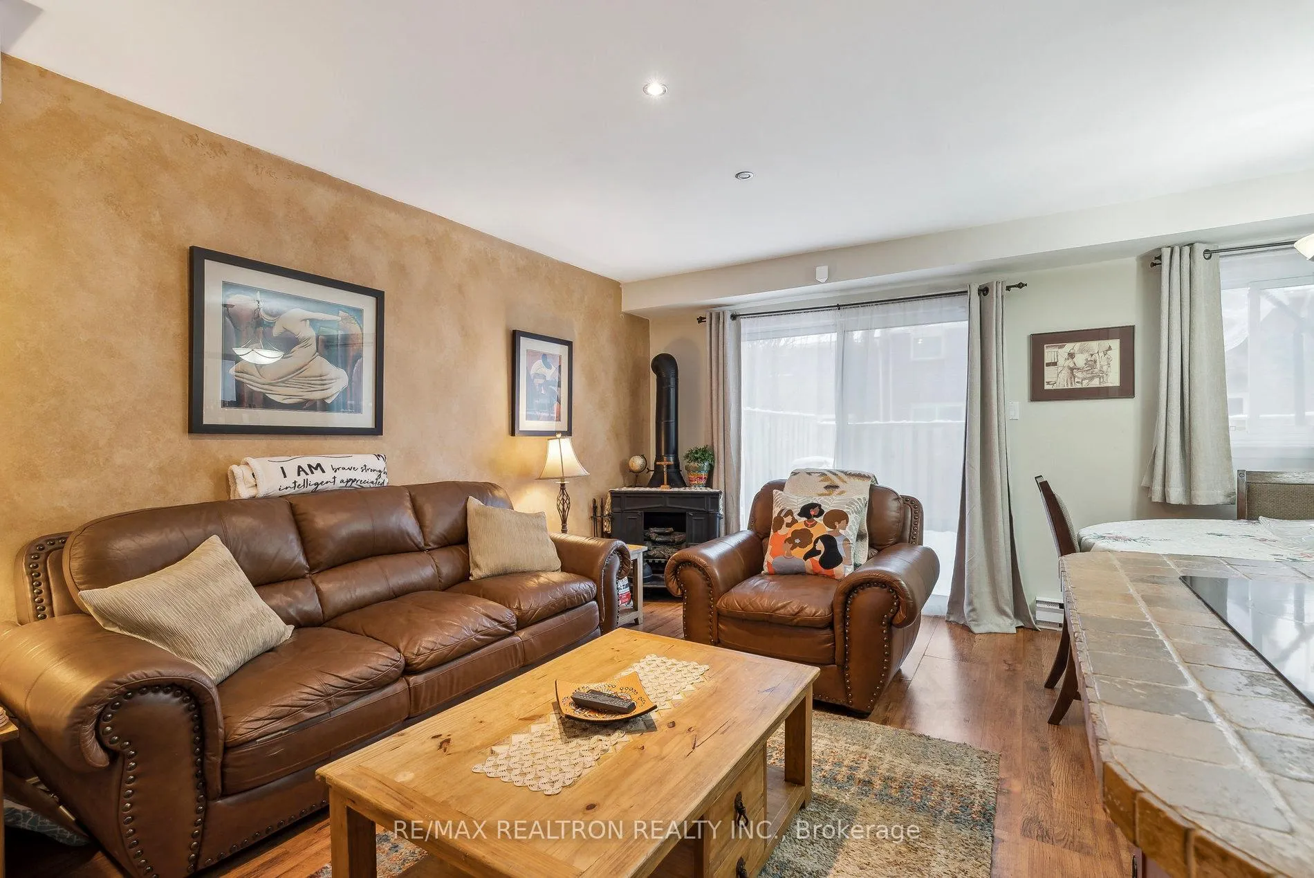 Photo 7 of 29 Harris Way, Markham, Aileen-Willowbrook — HOMEH