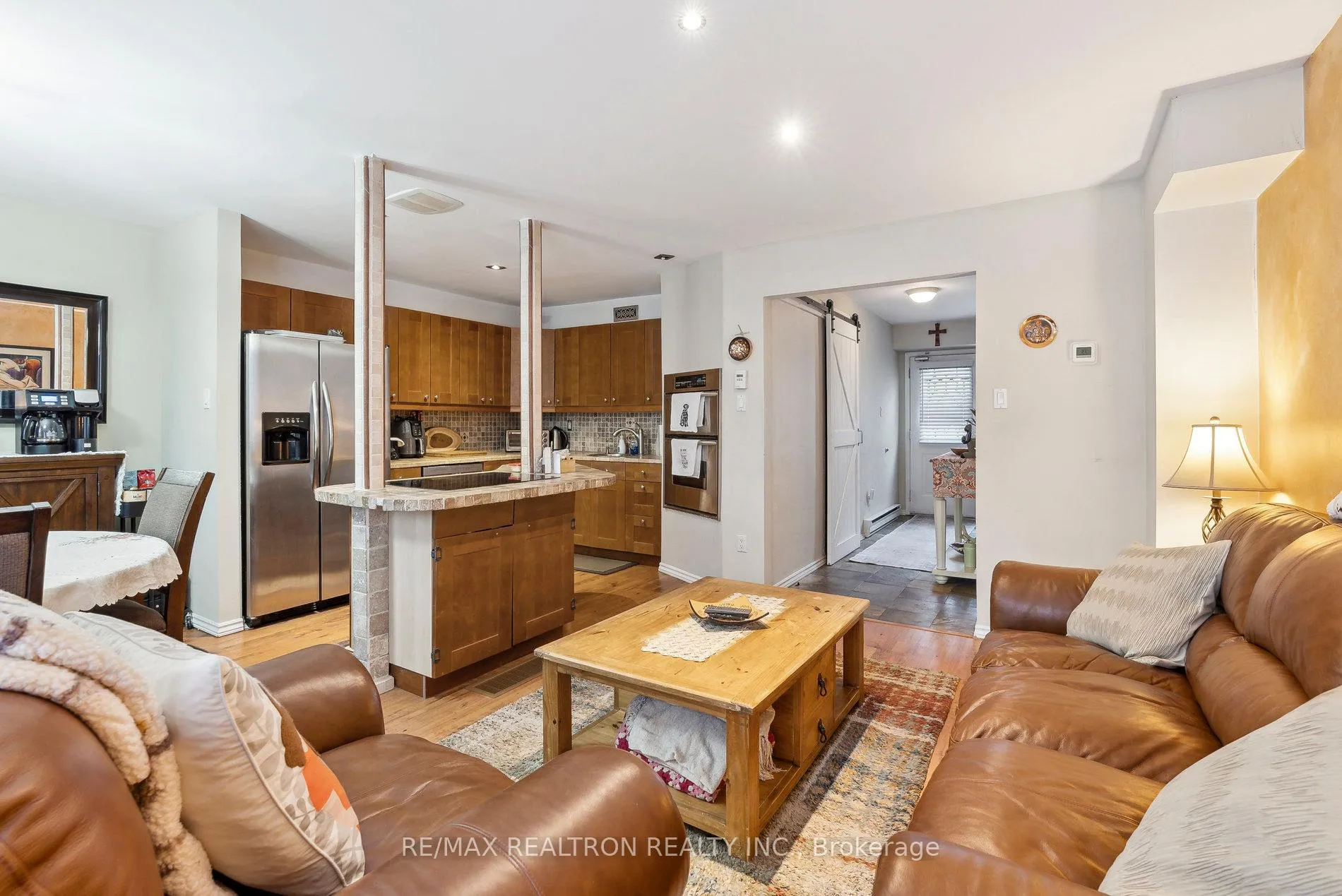 Photo 9 of 29 Harris Way, Markham, Aileen-Willowbrook — HOMEH