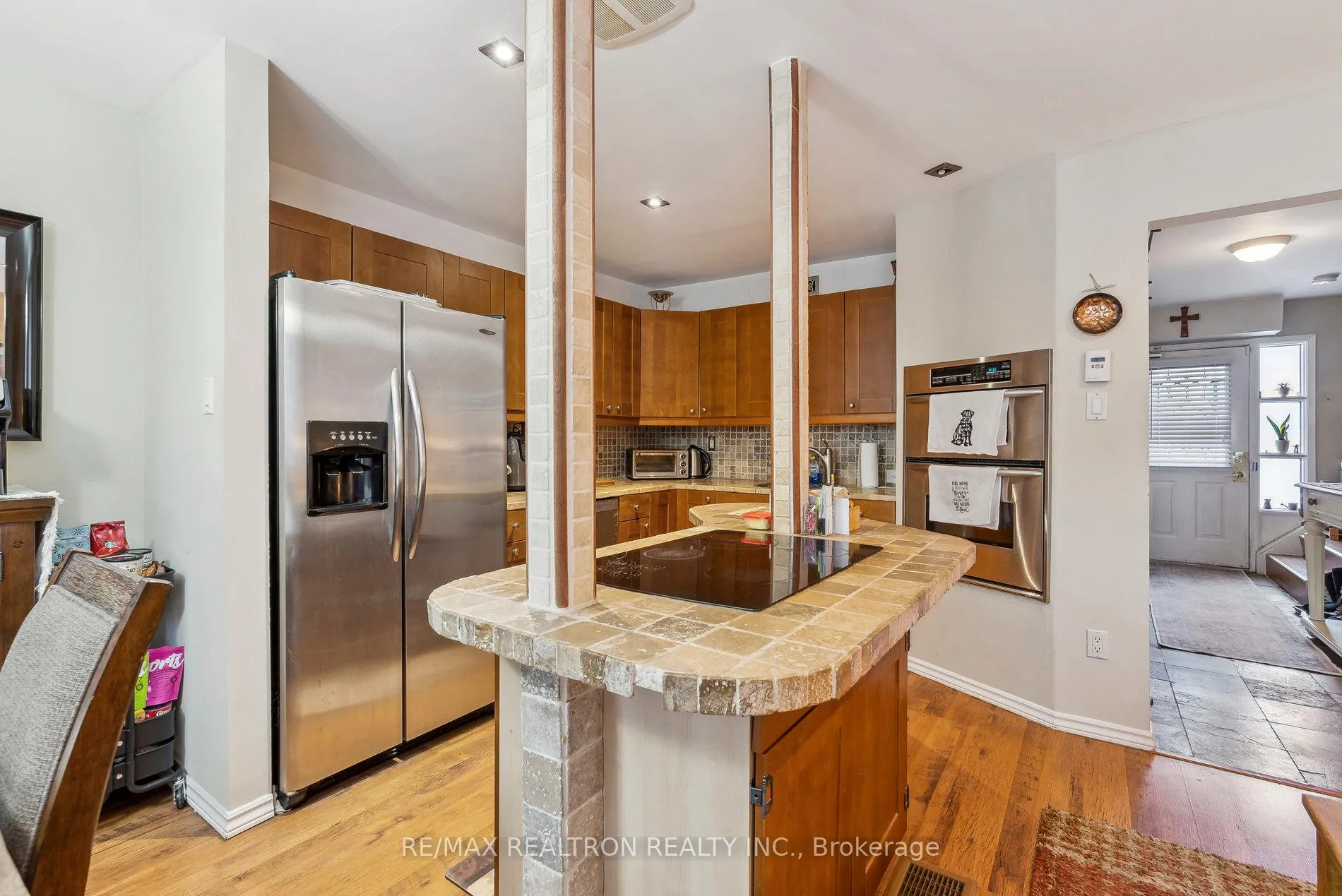 Photo 12 of 29 Harris Way, Markham, Aileen-Willowbrook — HOMEH