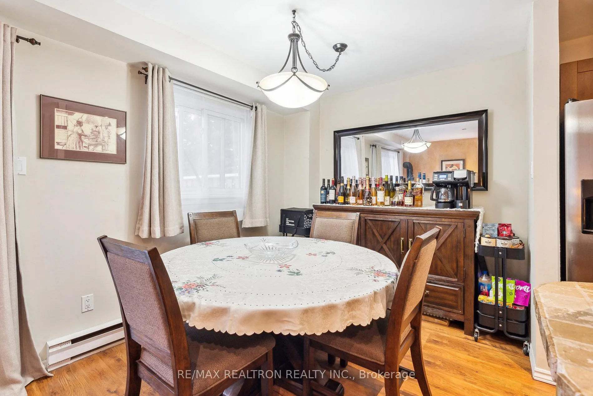 Photo 14 of 29 Harris Way, Markham, Aileen-Willowbrook — HOMEH