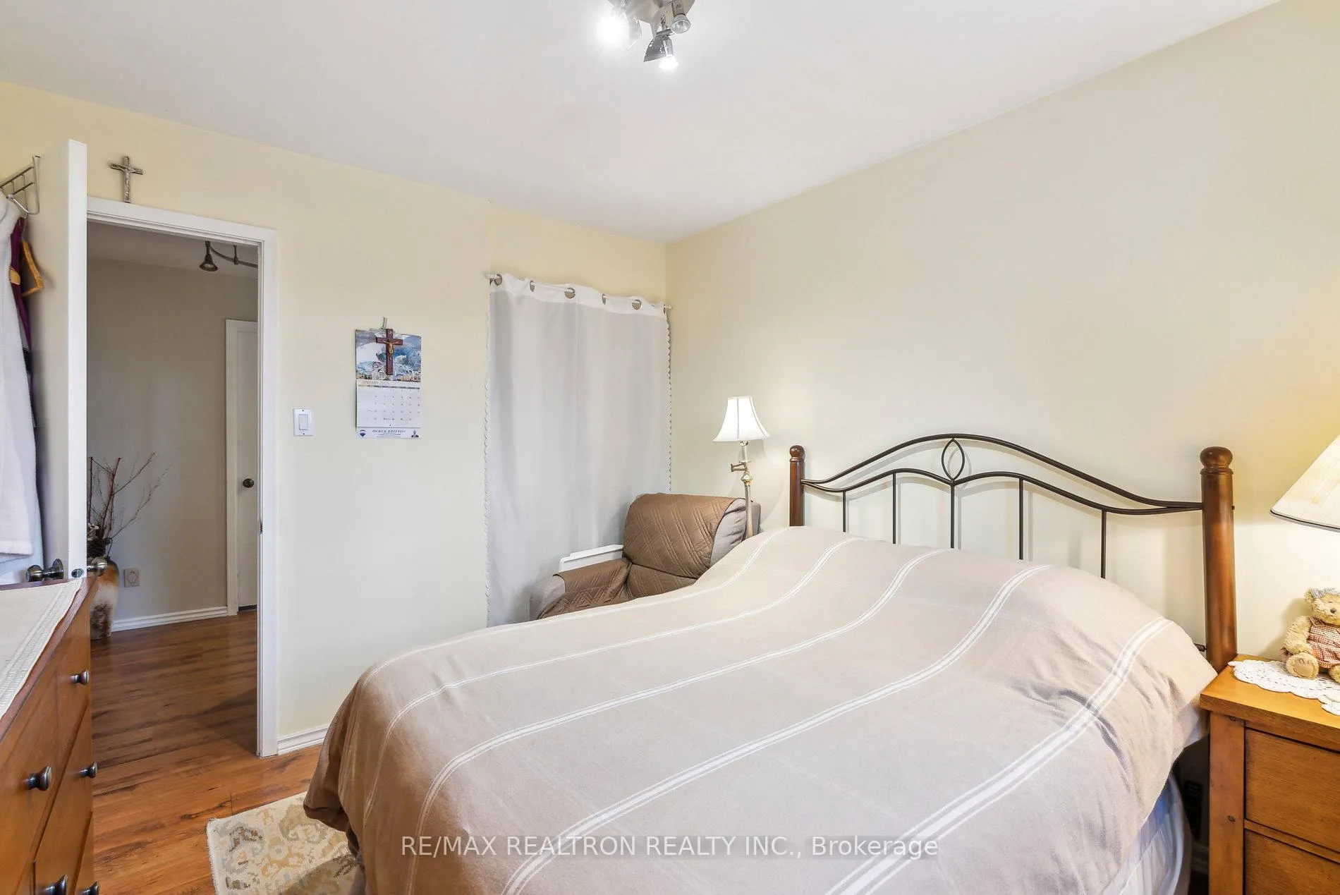 Photo 21 of 29 Harris Way, Markham, Aileen-Willowbrook — HOMEH